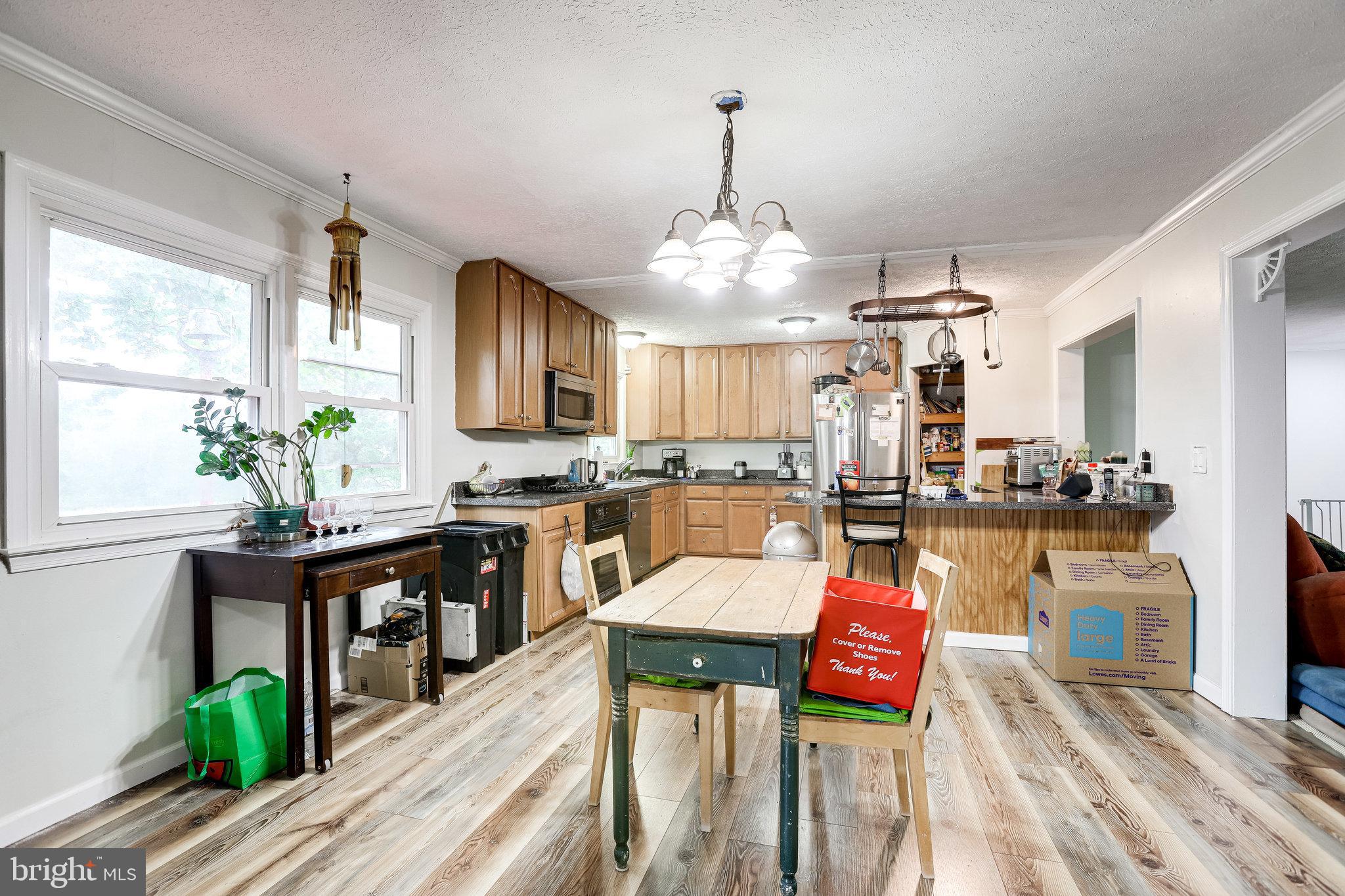 LOCUST HILL - Residential