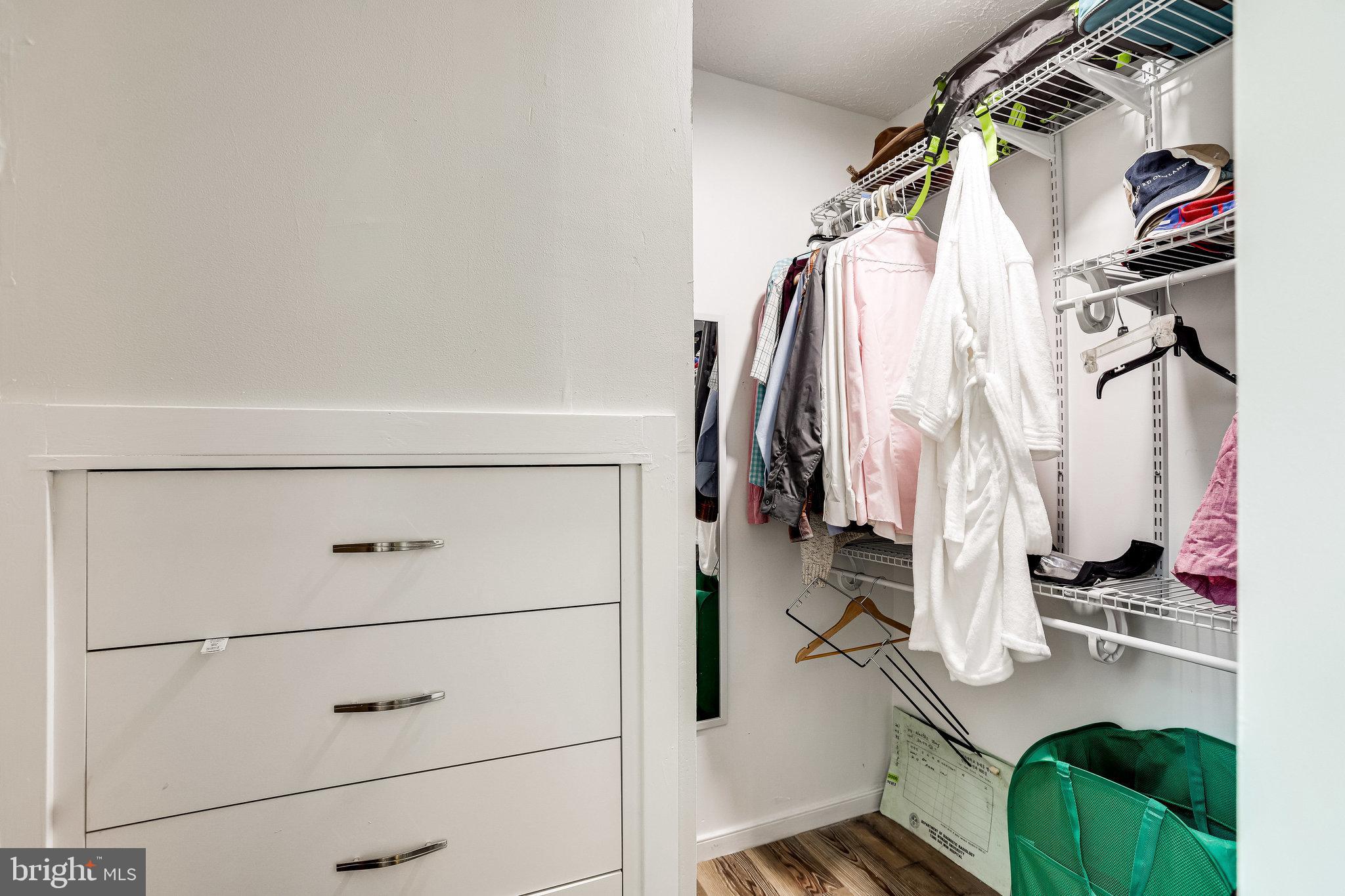 LOCUST HILL - Residential