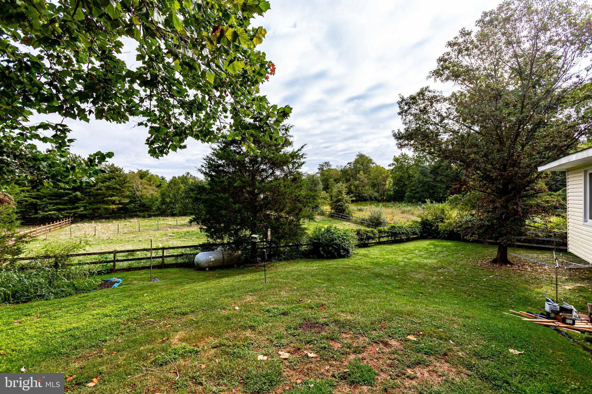 LOCUST HILL - Residential