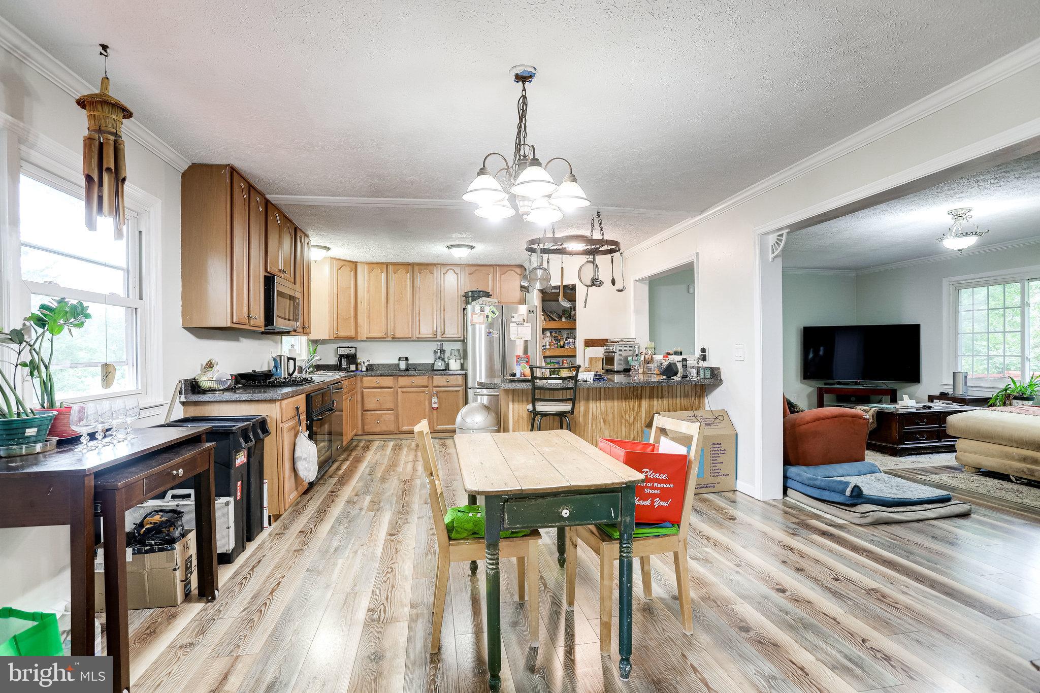 LOCUST HILL - Residential