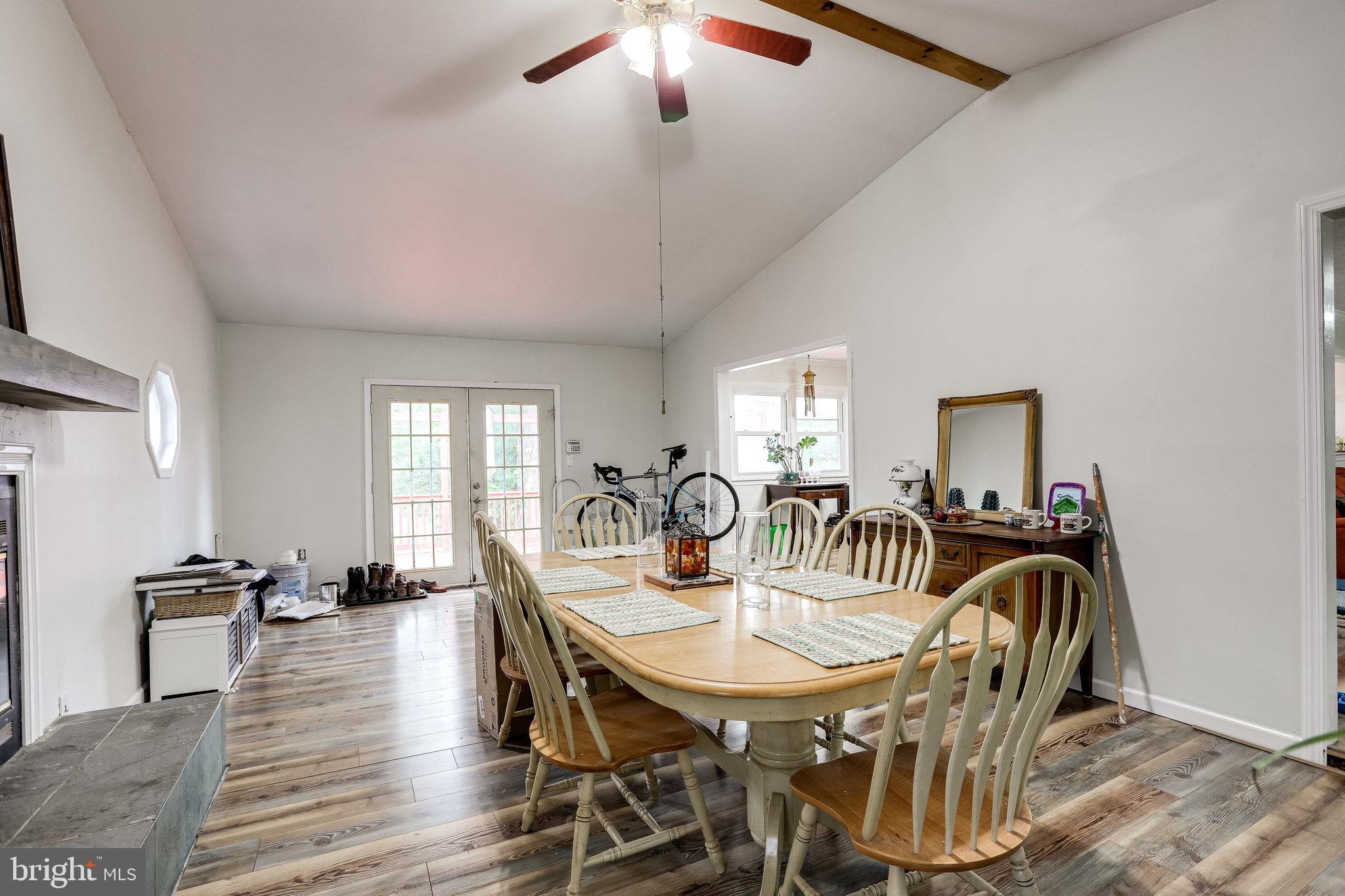 LOCUST HILL - Residential