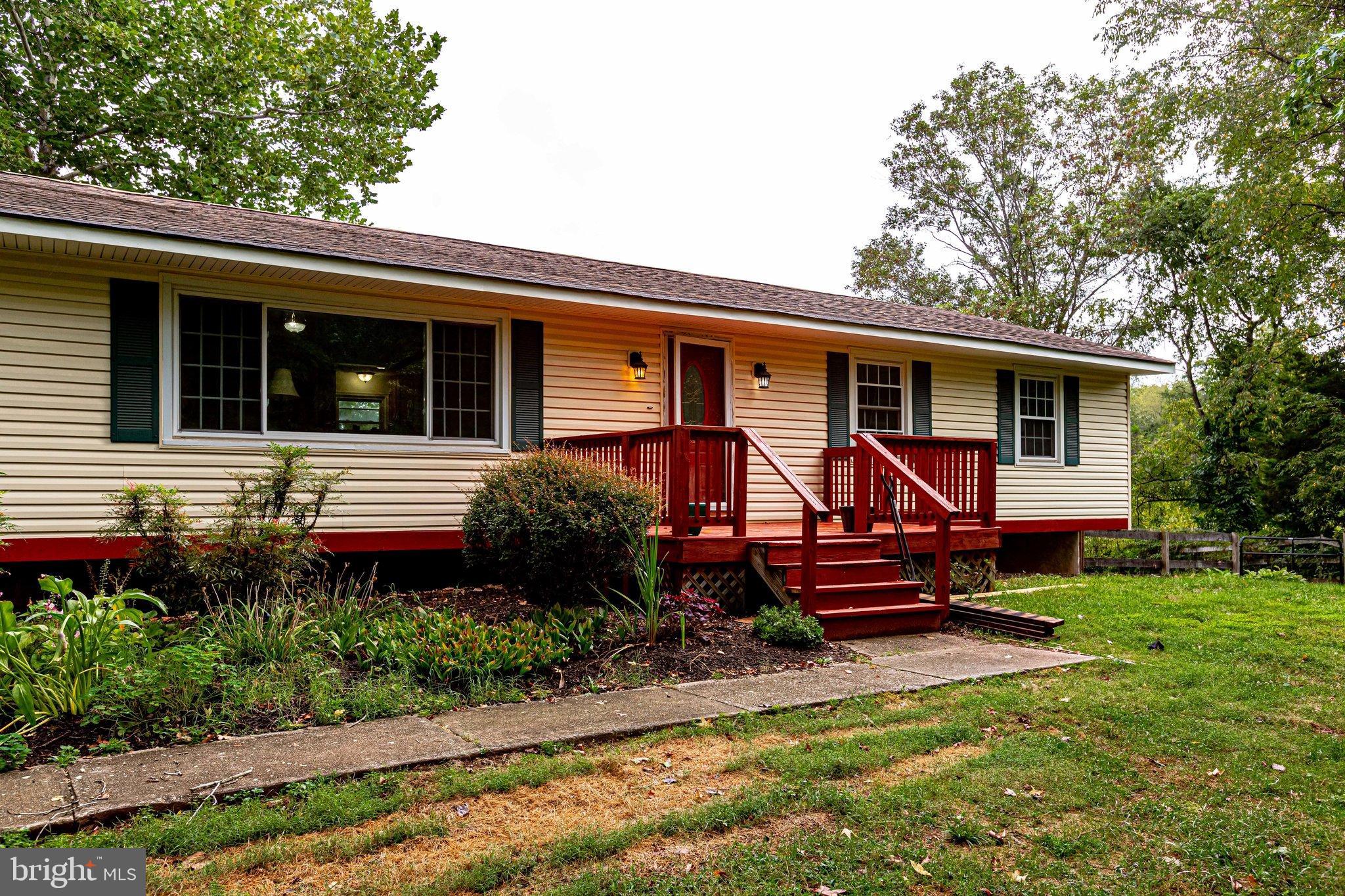 LOCUST HILL - Residential