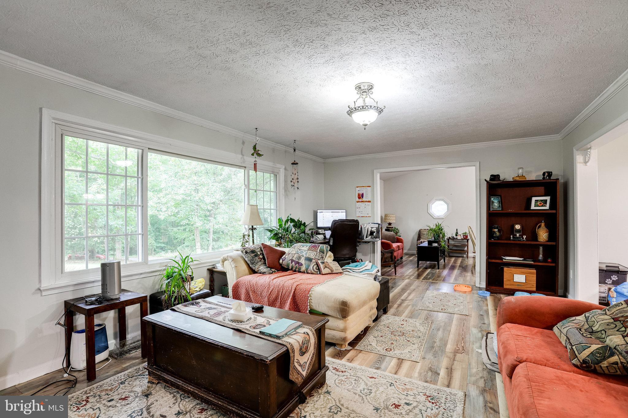 LOCUST HILL - Residential