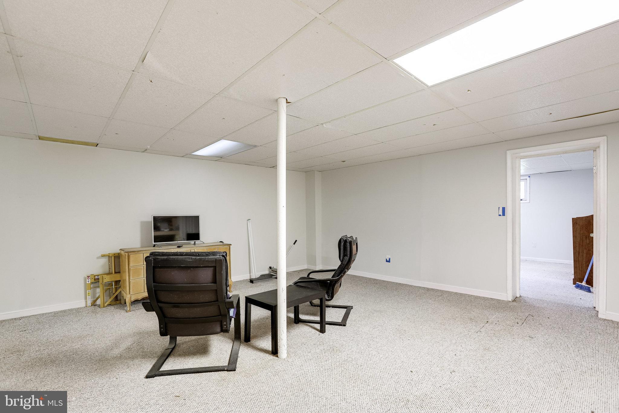 LOCUST HILL - Residential