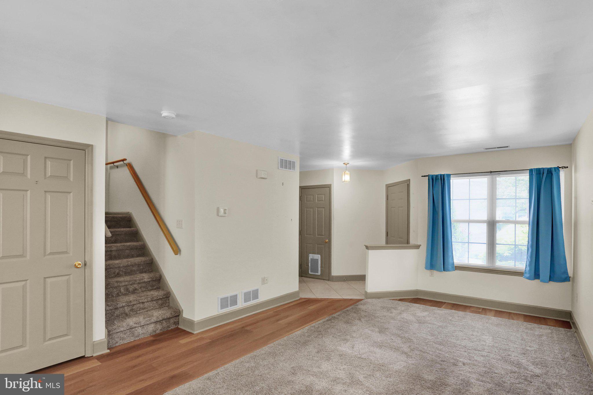 160 HICKORY LANE