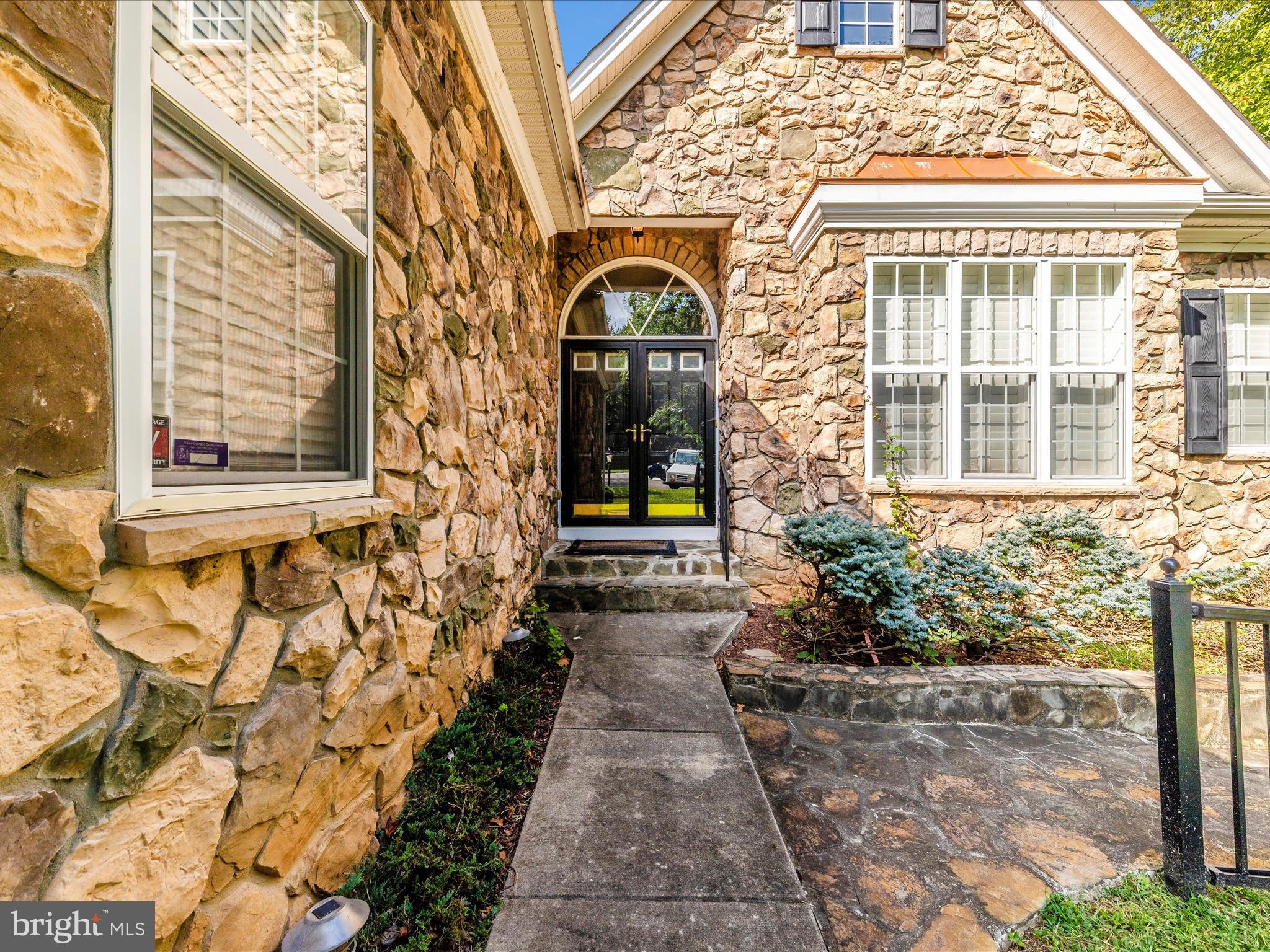 TANTALLON ON THE POTOMAC - Residential