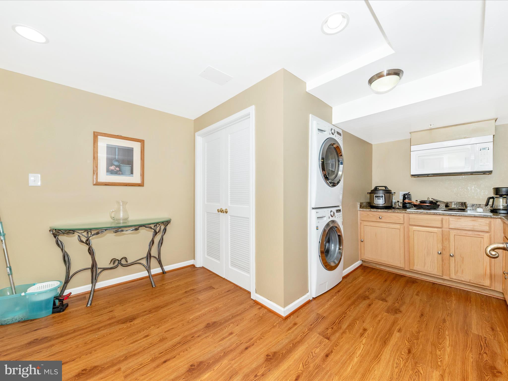 TANTALLON ON THE POTOMAC - Residential