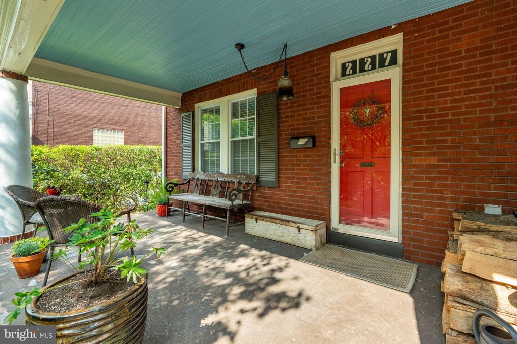 Photo of 227 Ruby Street, LANCASTER, PA 17603 (MLS # PALA2071672)