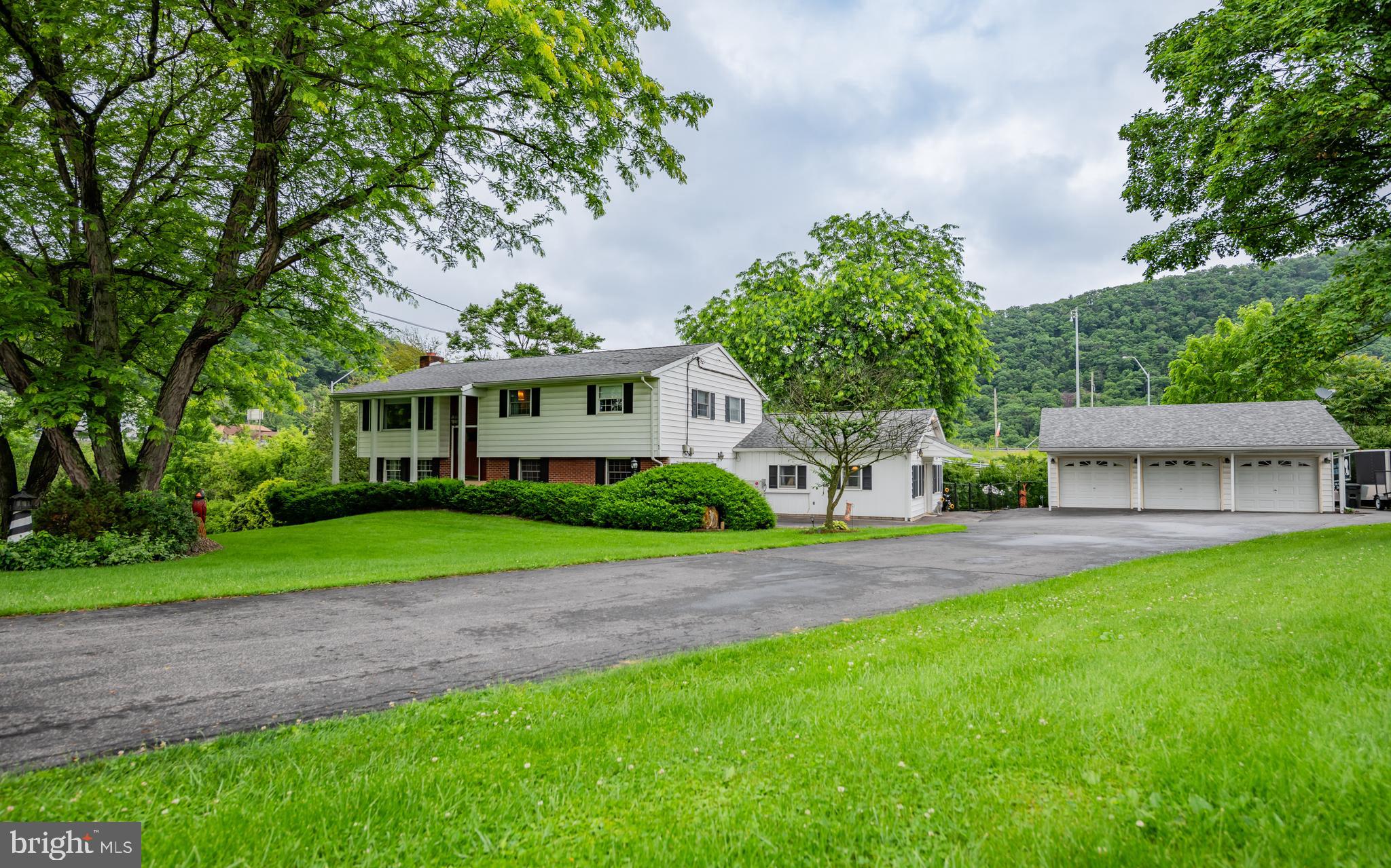 CEDAR HEIGHTS - Residential