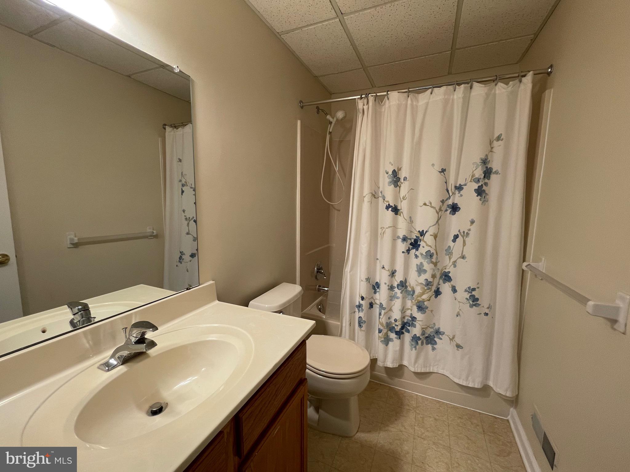 WILLISTOWN CHASE - Residential