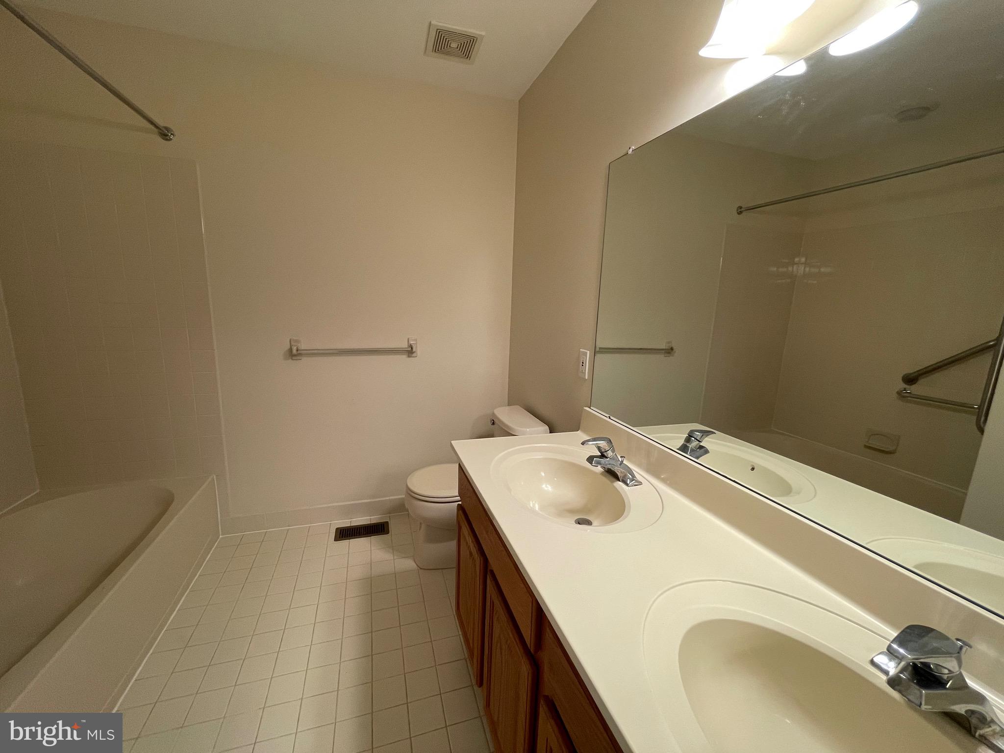 WILLISTOWN CHASE - Residential