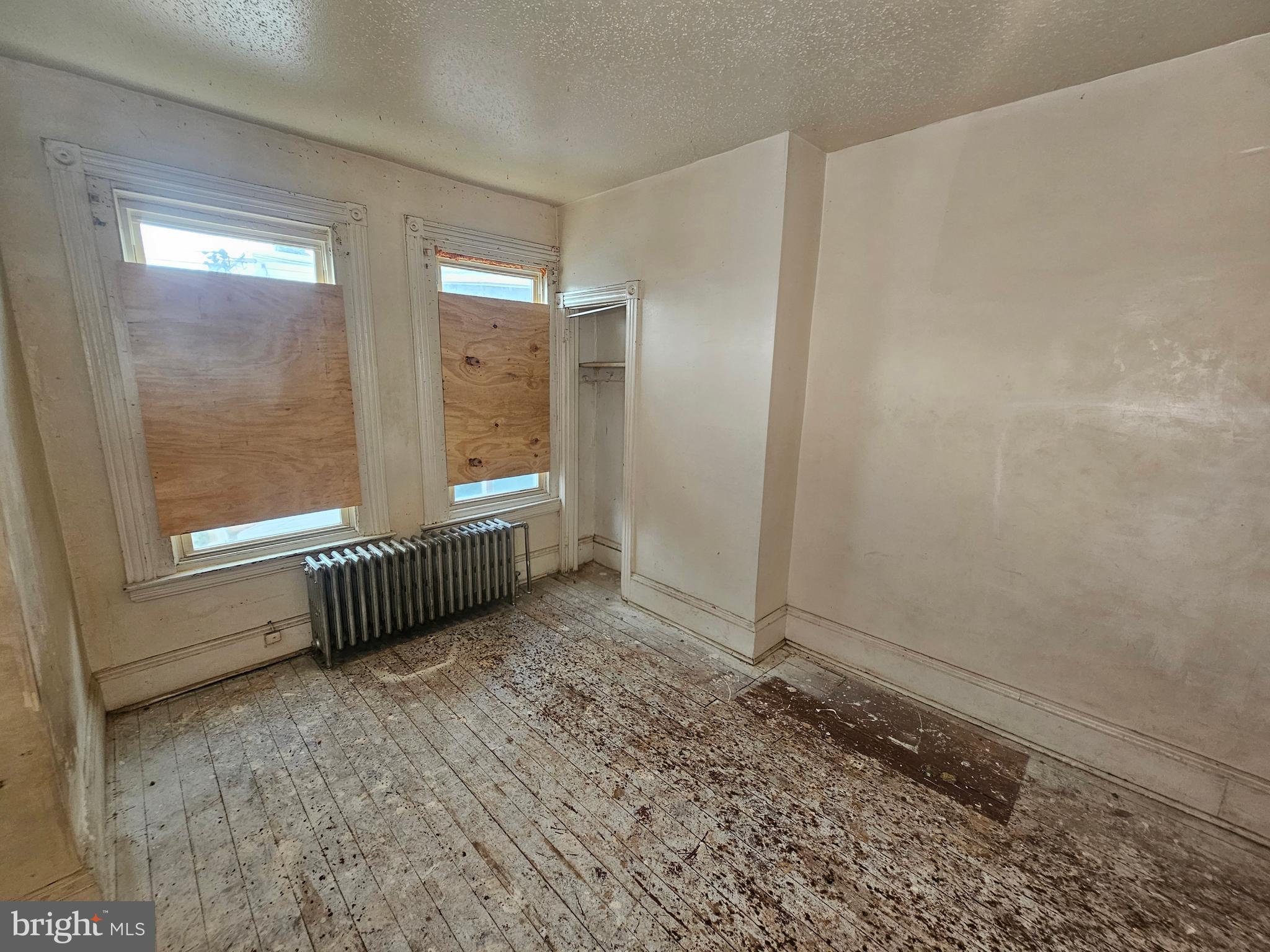 PHILADELPHIA (WEST) - Residential