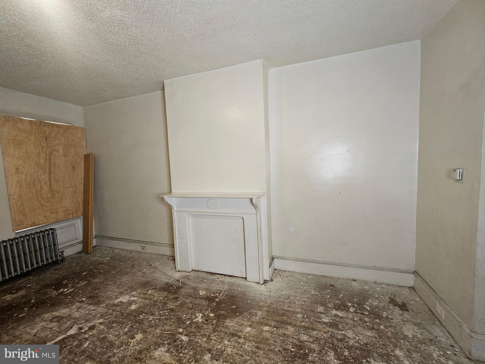 PHILADELPHIA (WEST) - Residential