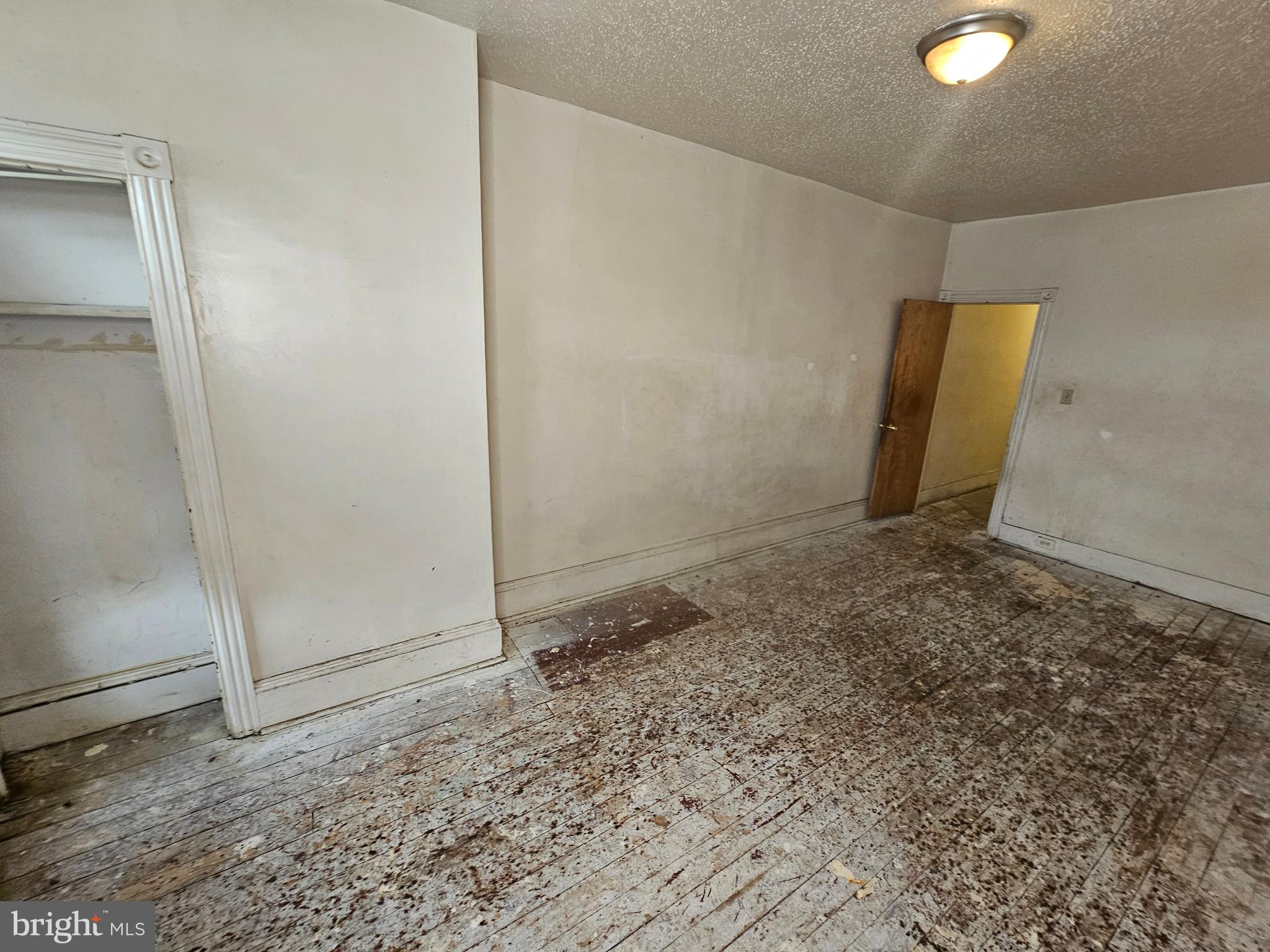 PHILADELPHIA (WEST) - Residential