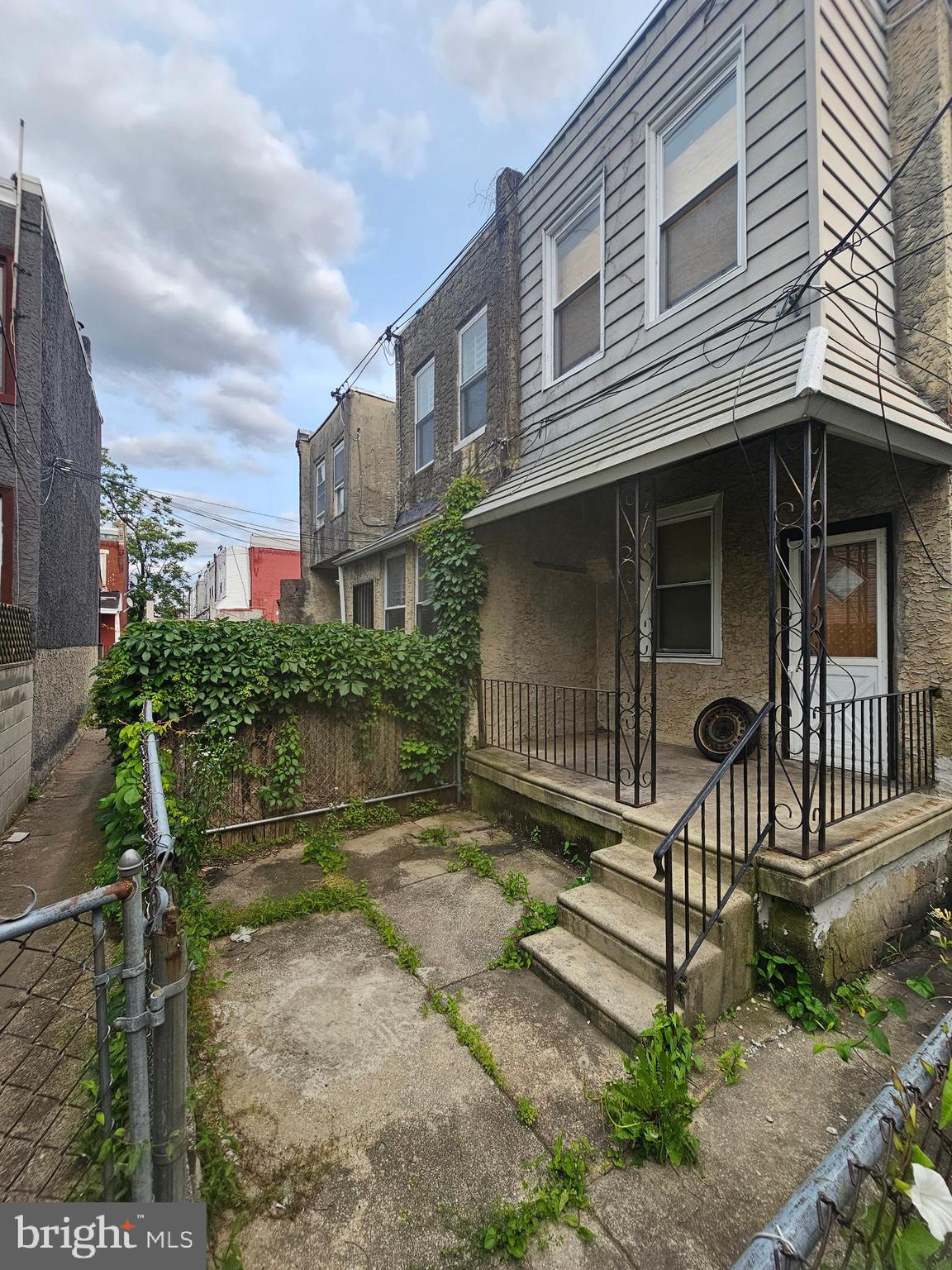 PHILADELPHIA (WEST) - Residential