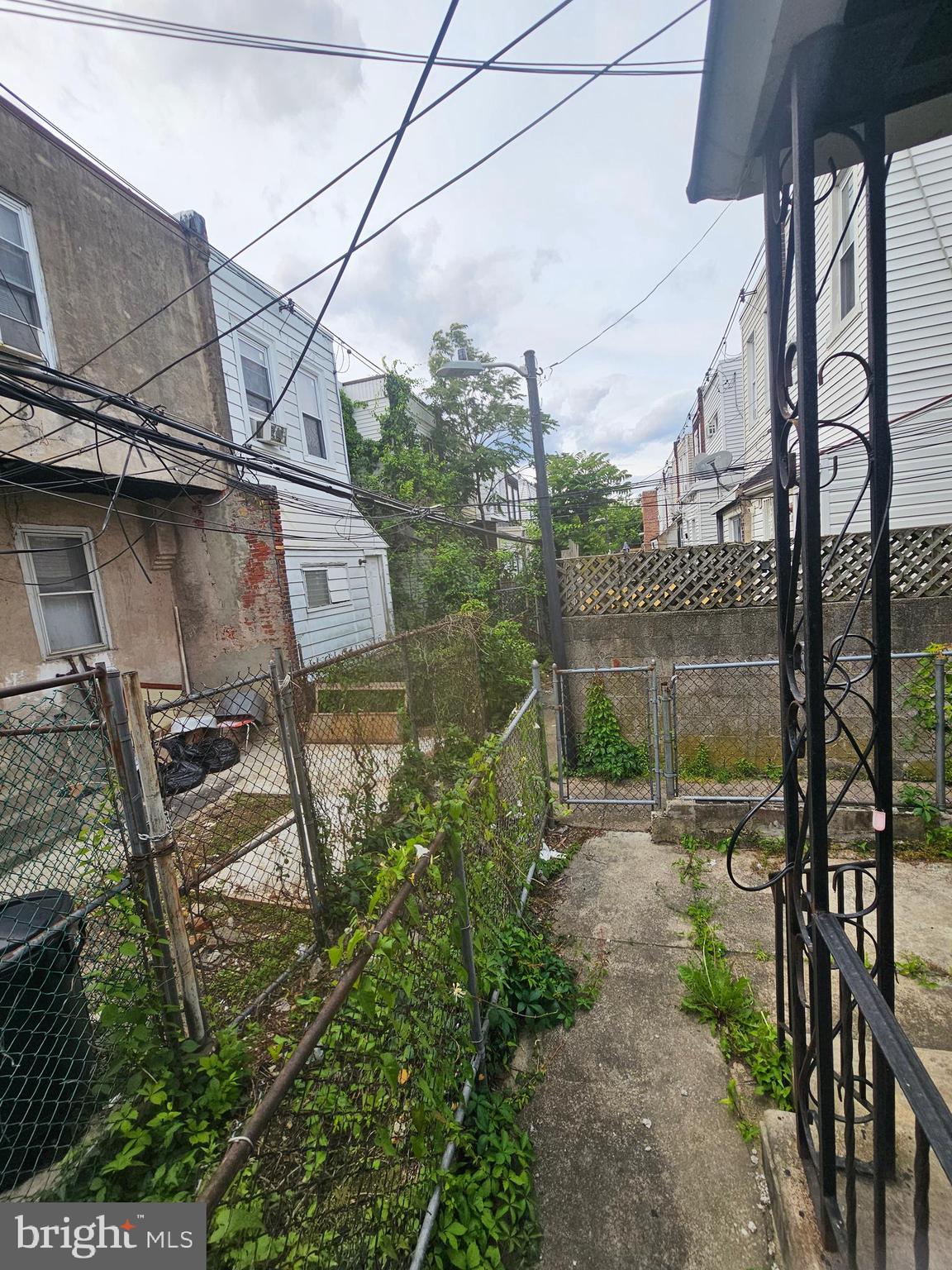 PHILADELPHIA (WEST) - Residential