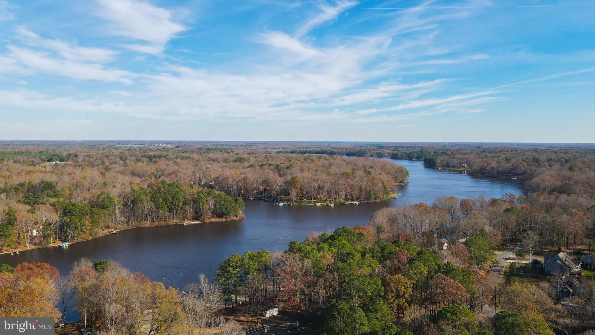 LAKE CAROLINE - Residential