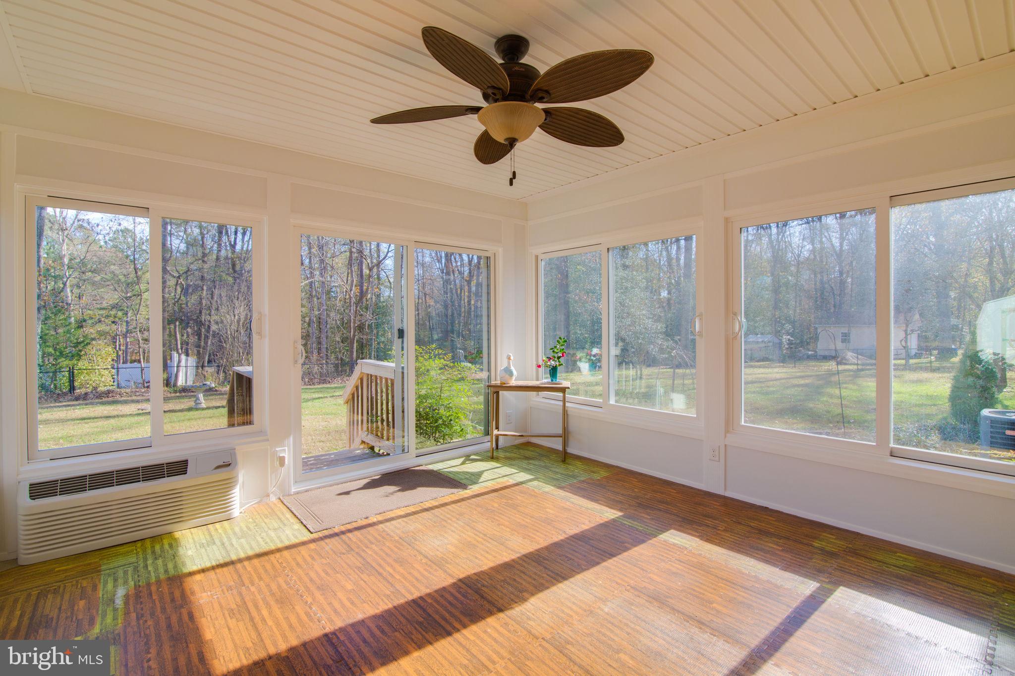 LAKE CAROLINE - Residential