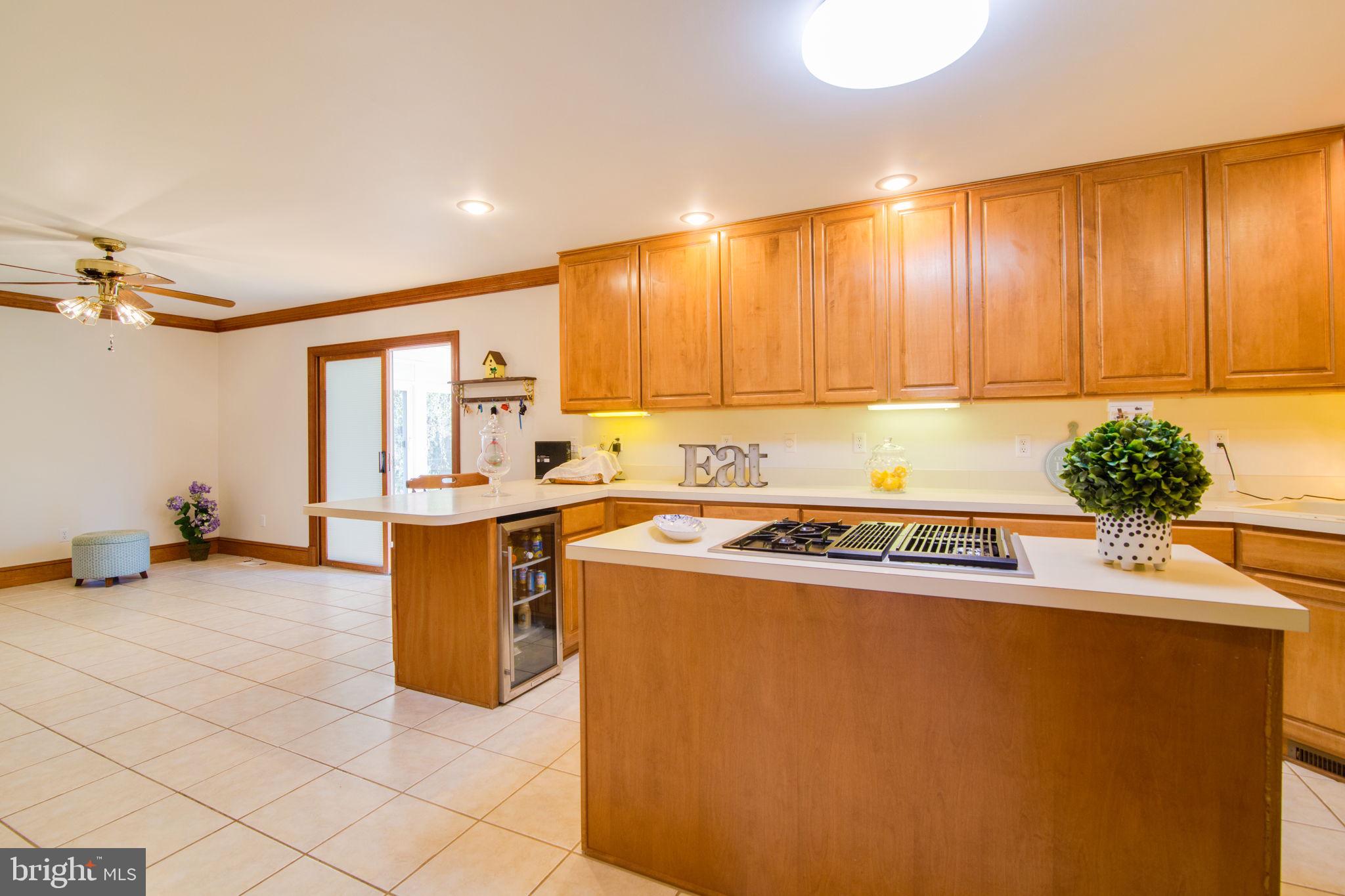 LAKE CAROLINE - Residential