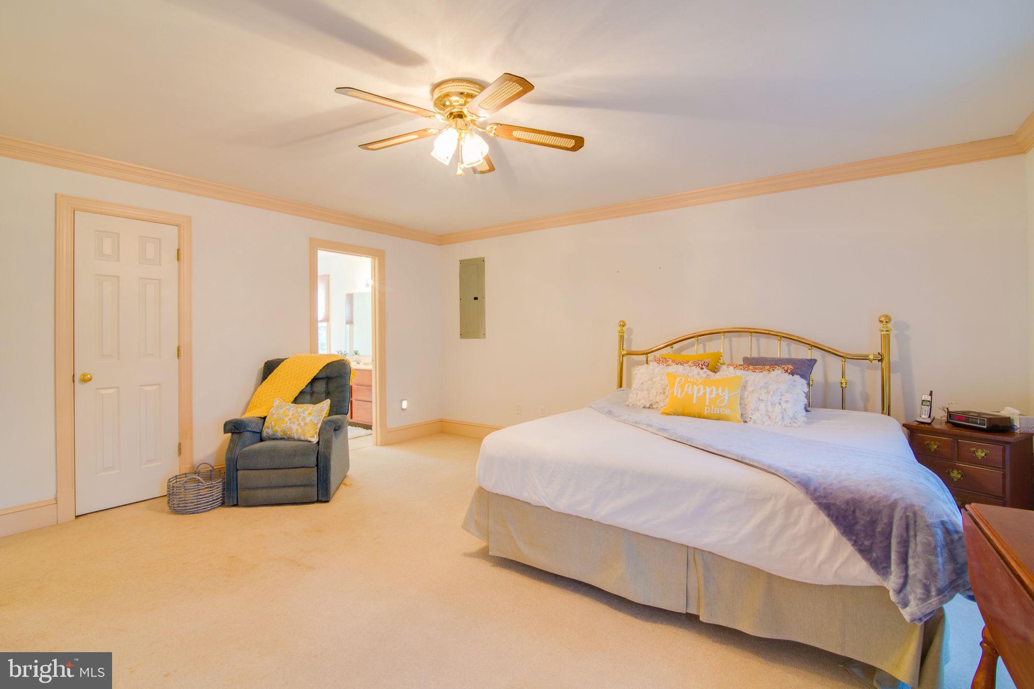 LAKE CAROLINE - Residential