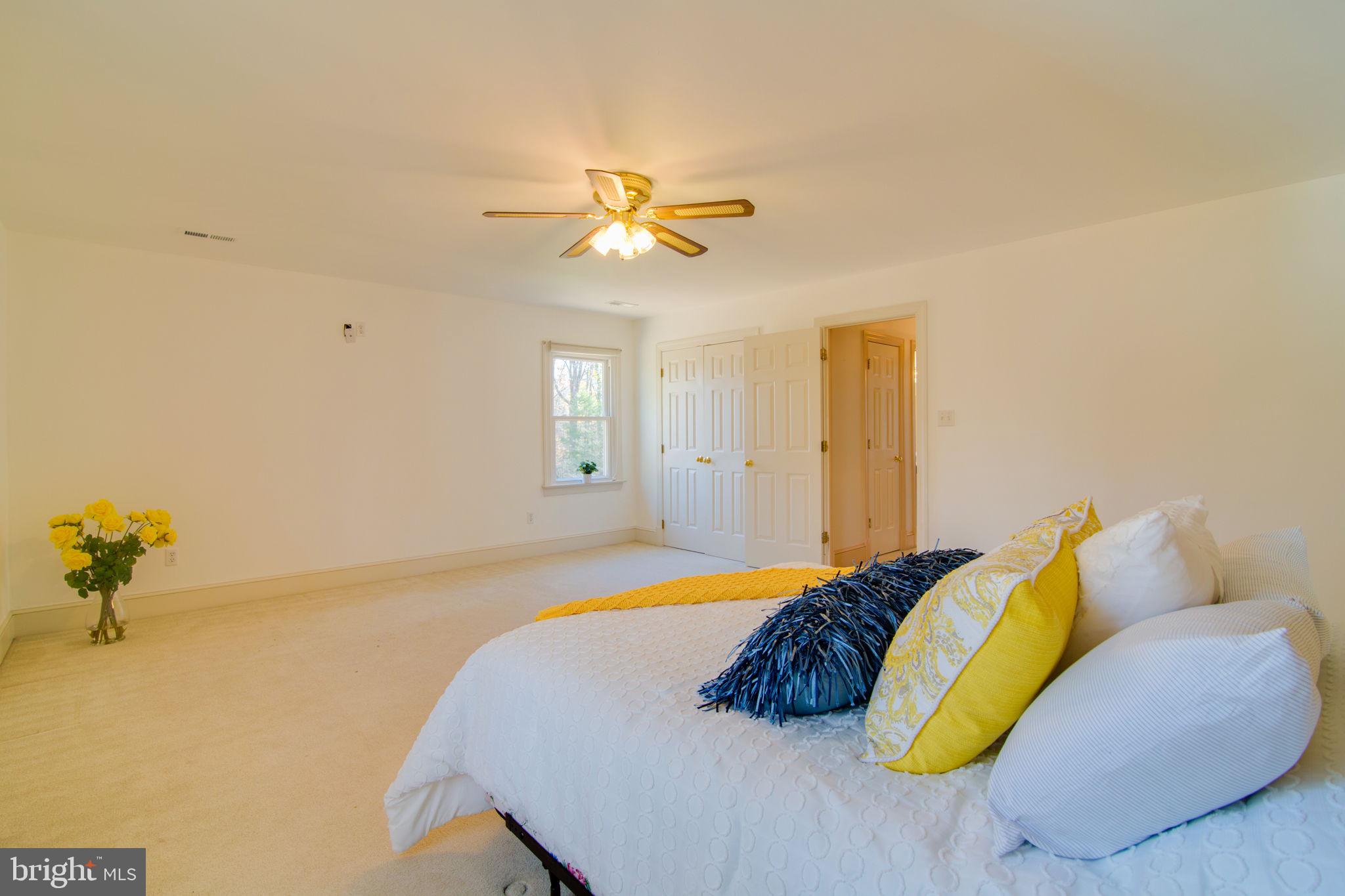 LAKE CAROLINE - Residential