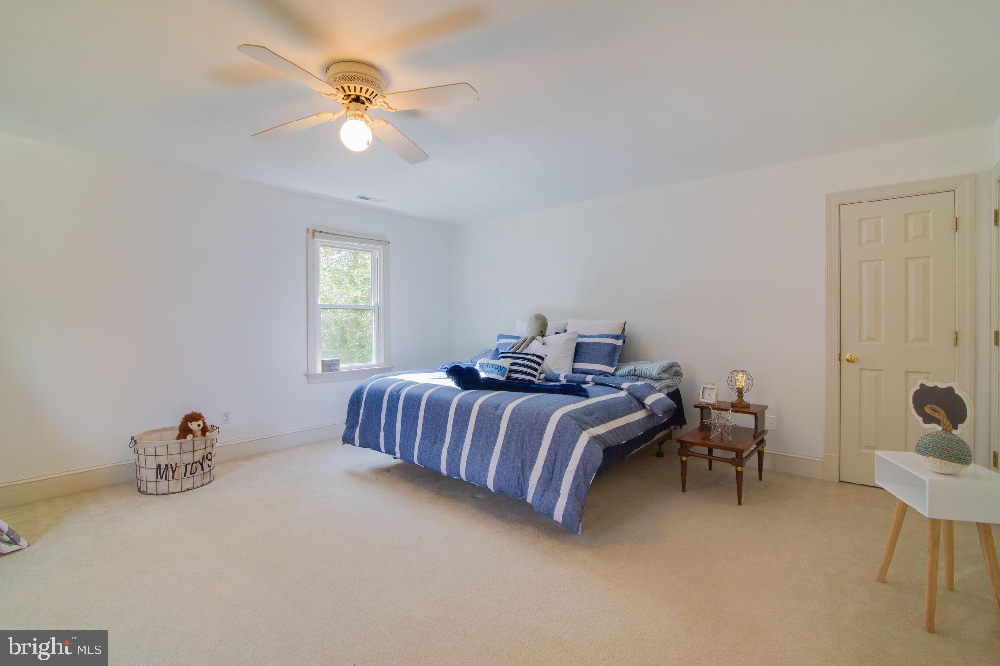 LAKE CAROLINE - Residential