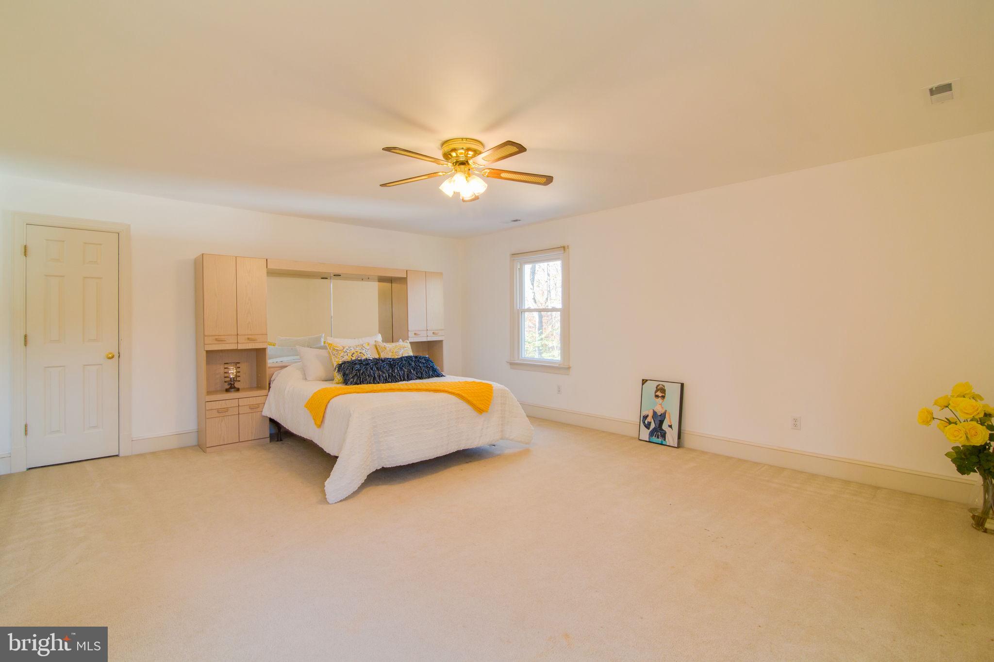 LAKE CAROLINE - Residential