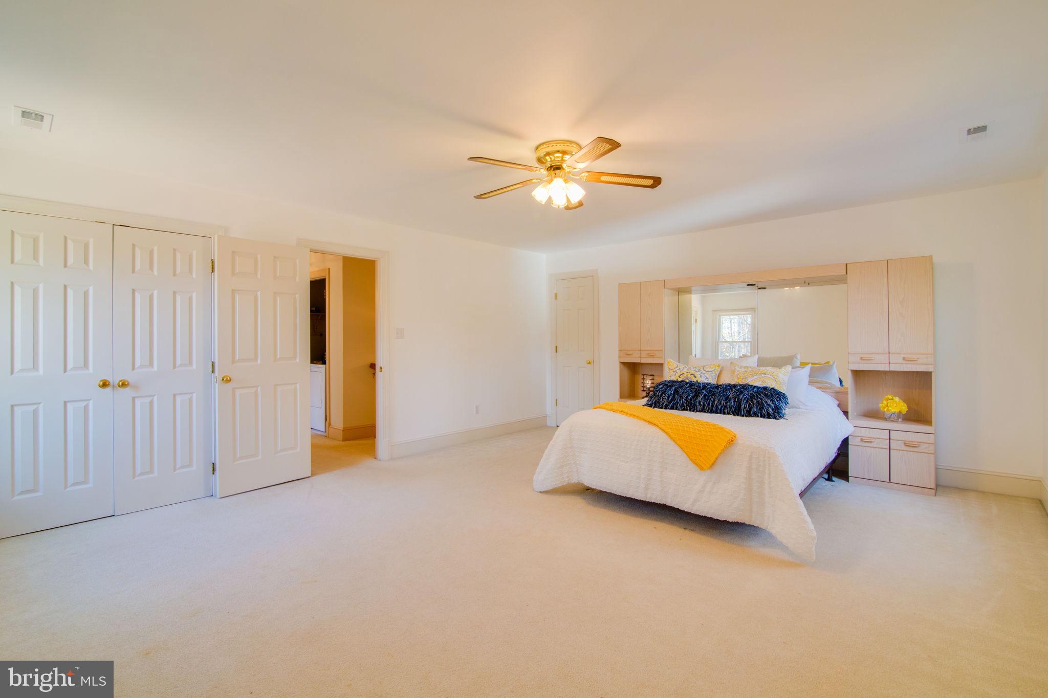 LAKE CAROLINE - Residential