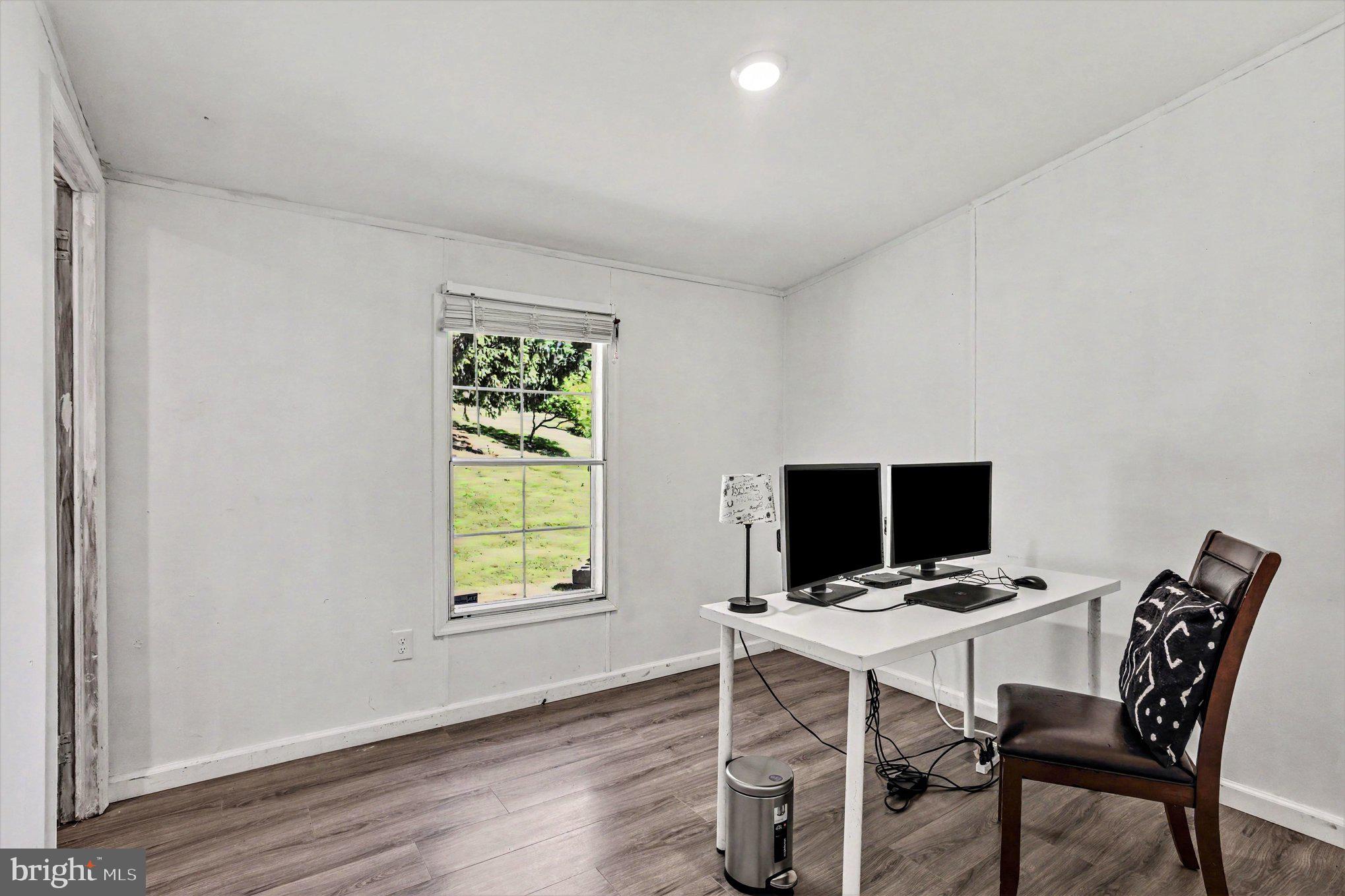 HARFORD MOBILE VILLAGE - Residential