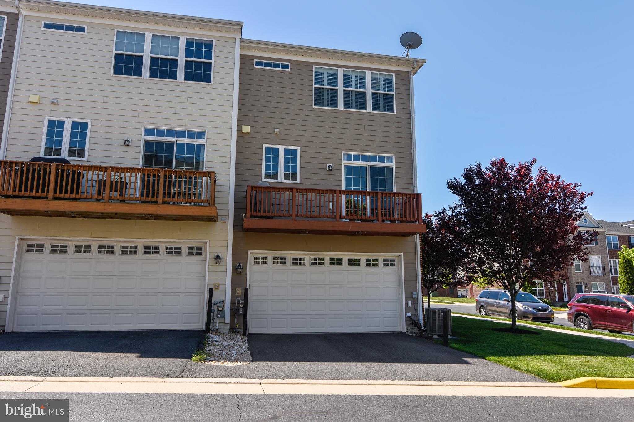 GOOSE CREEK VILLAGE NORTH - Residential Lease