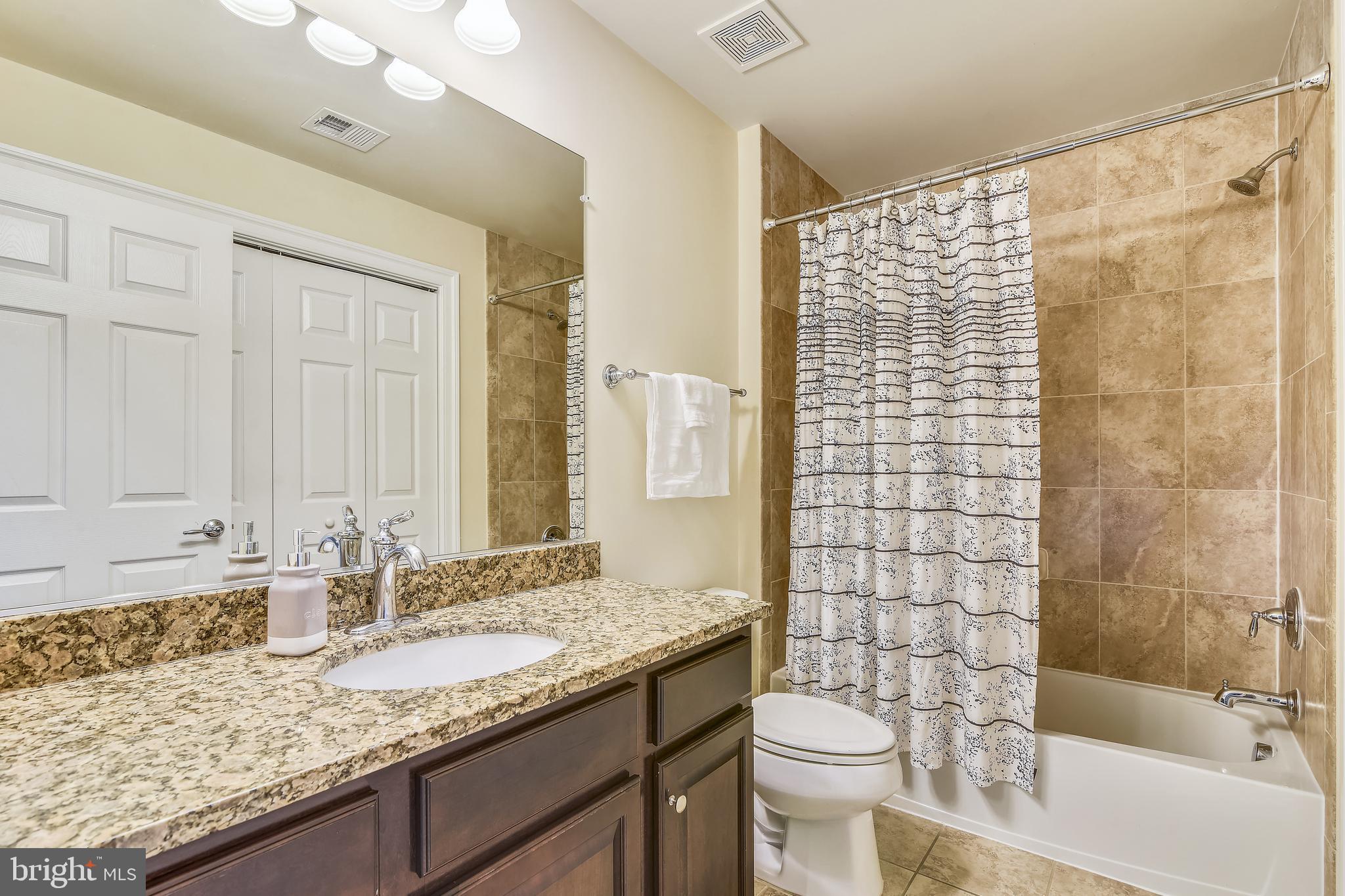 GOOSE CREEK VILLAGE NORTH - Residential Lease