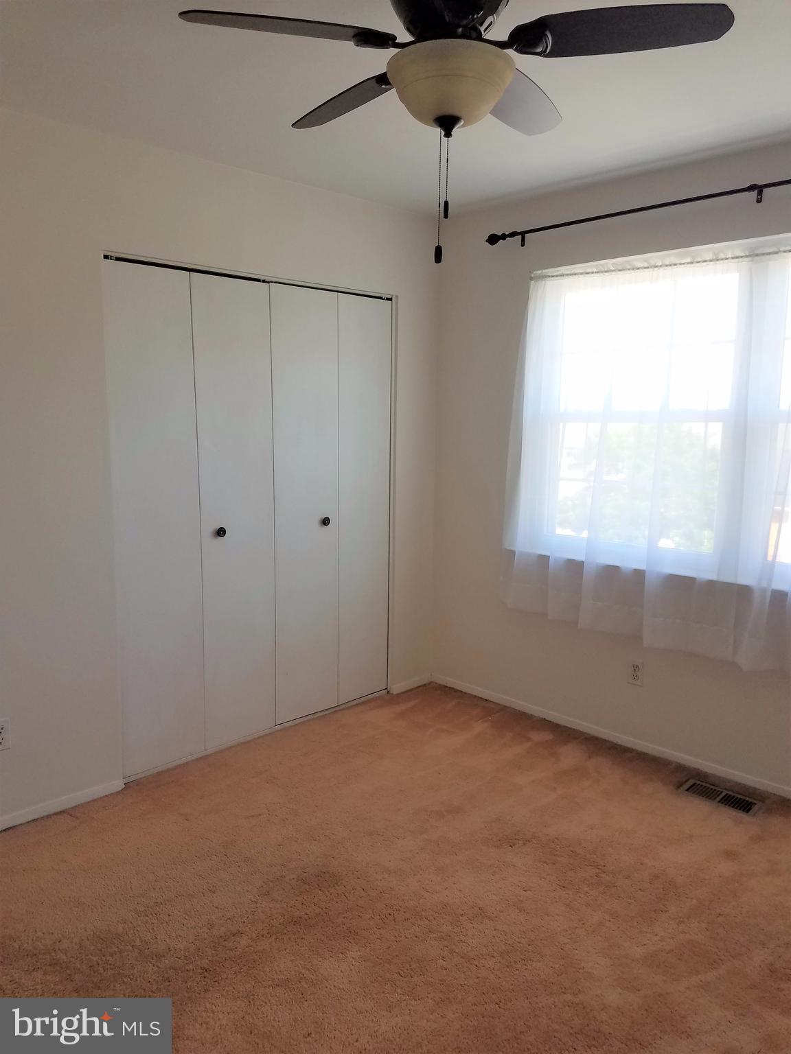 CARLTON SQUARE - Residential