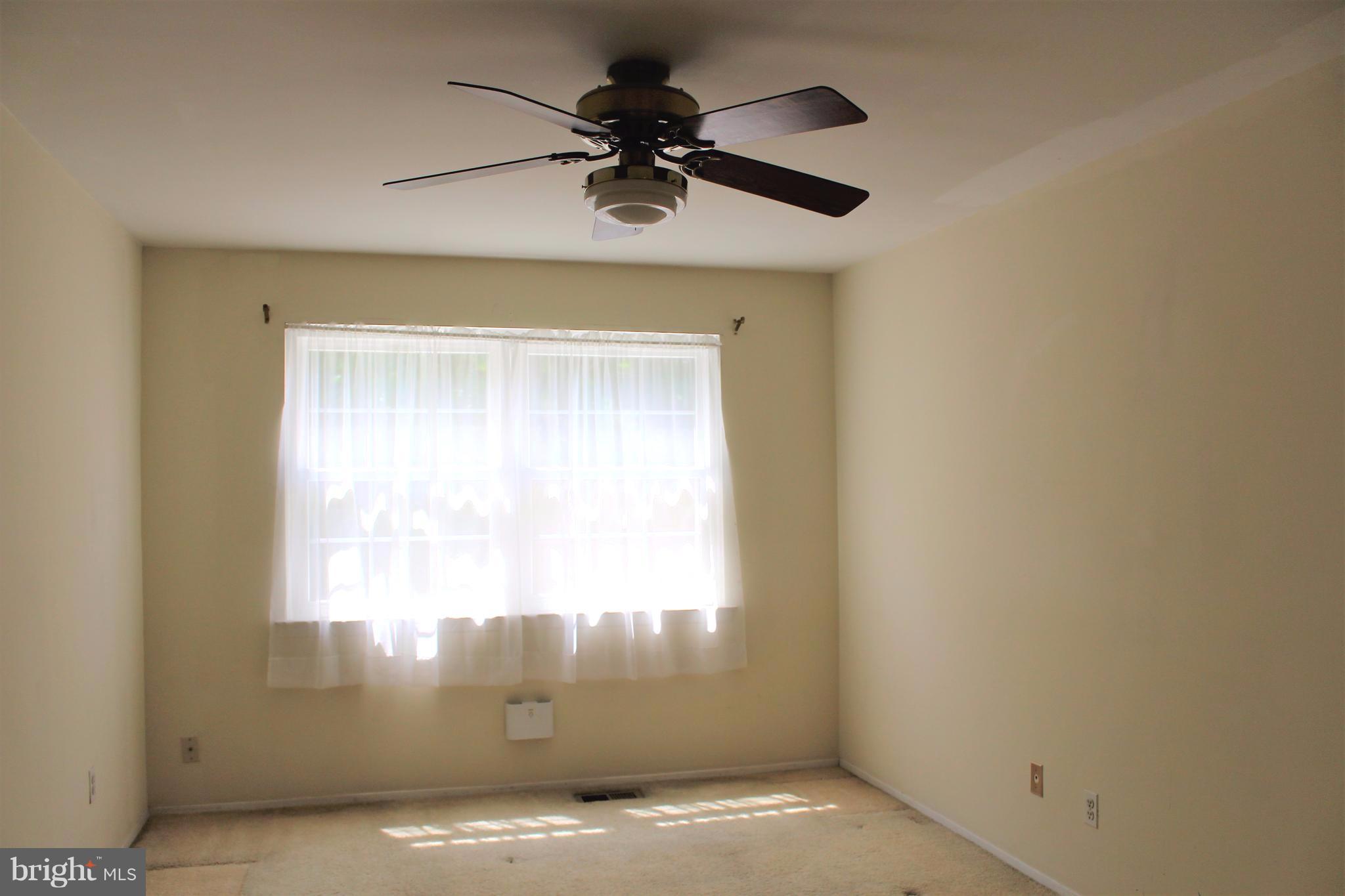 CARLTON SQUARE - Residential