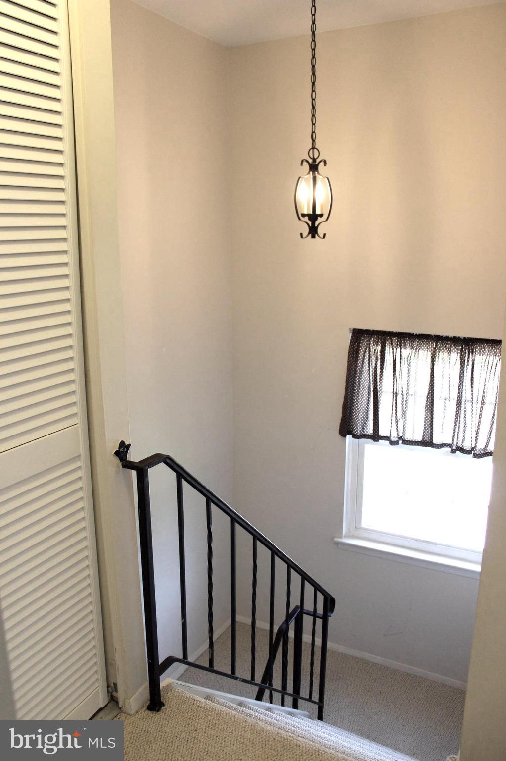 CARLTON SQUARE - Residential