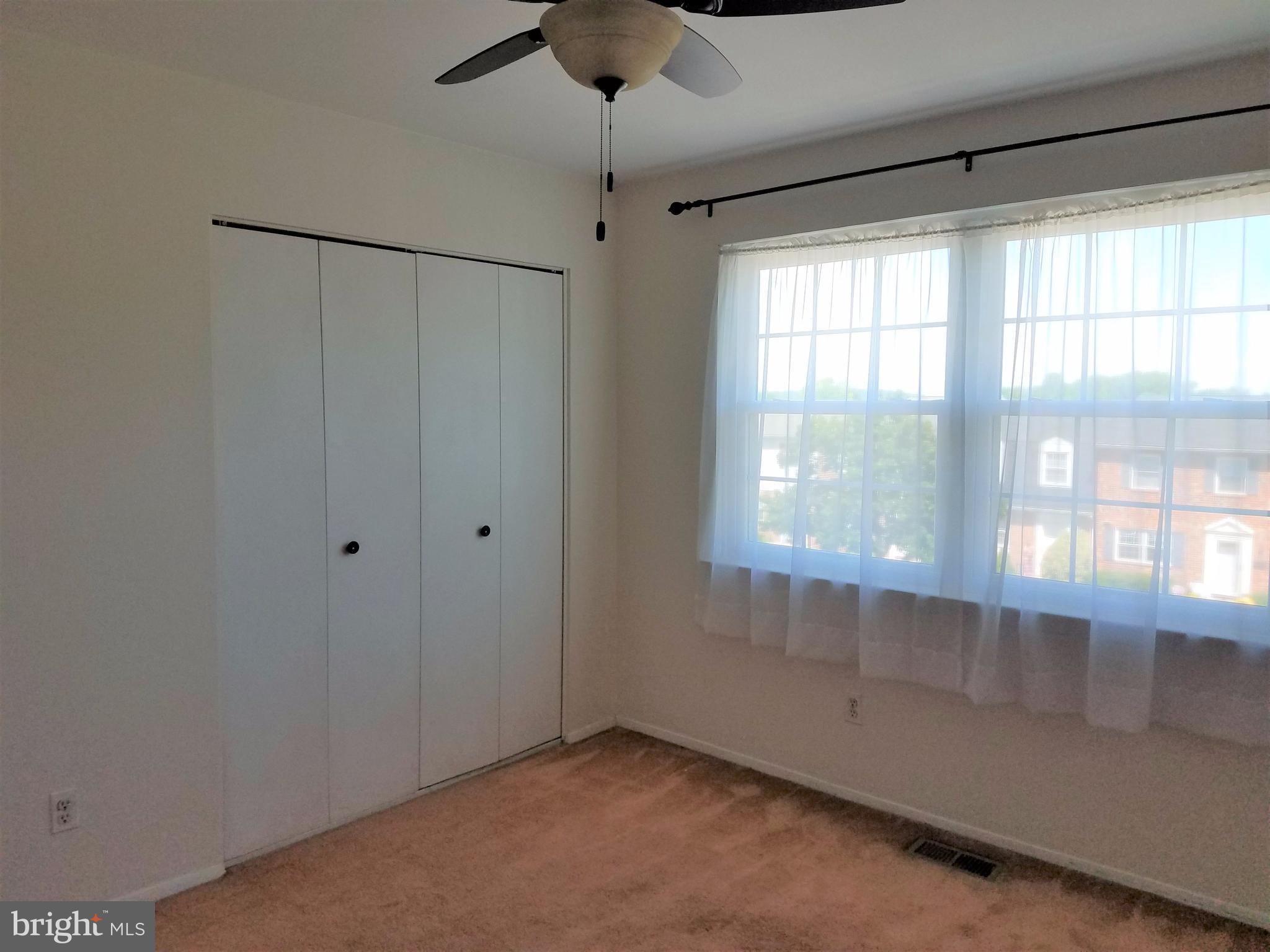 CARLTON SQUARE - Residential