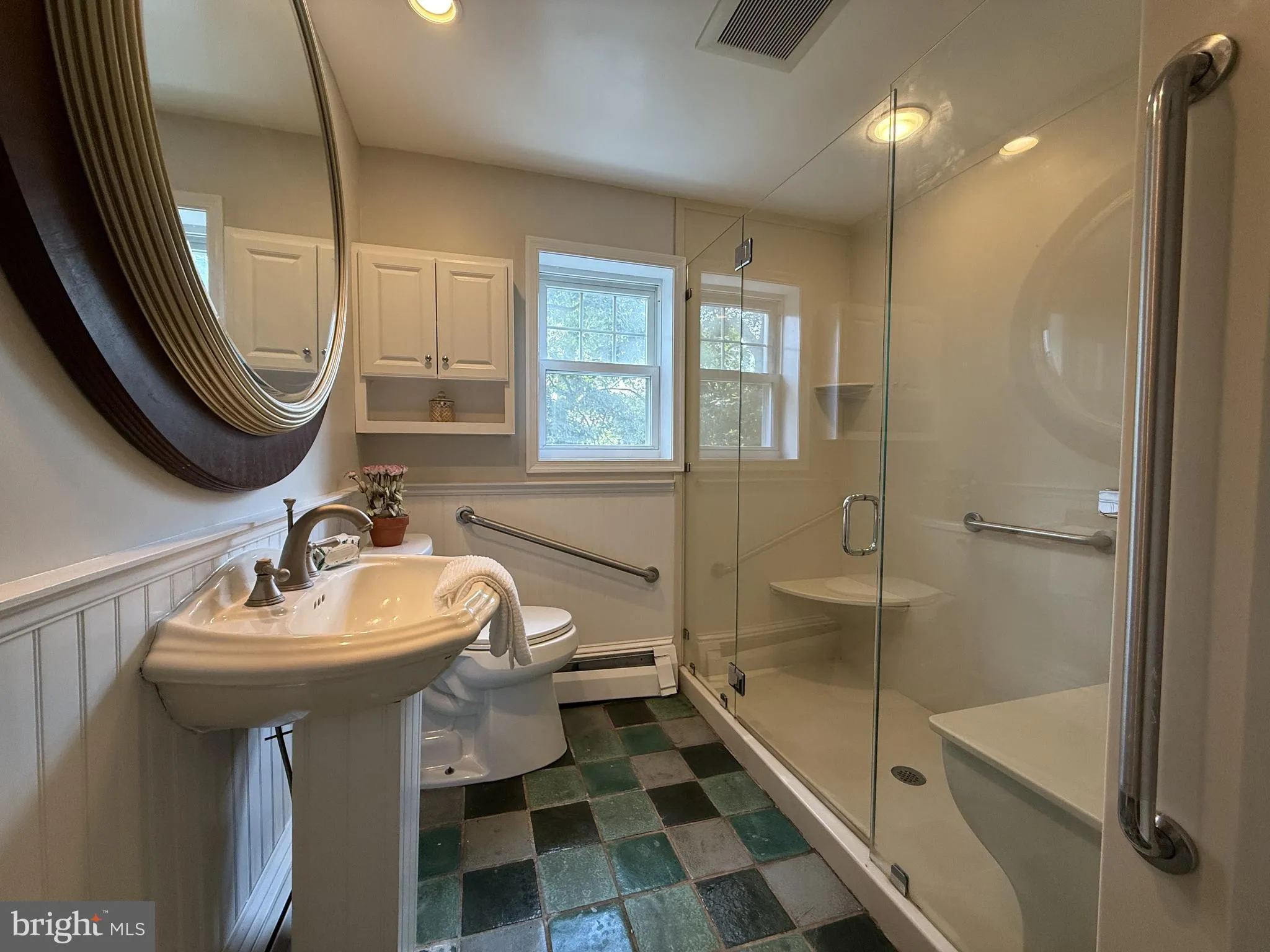 Berwyn, Pennsylvania 19312, United States, 3 Bedrooms Bedrooms, ,3 BathroomsBathrooms,Residential,Active,186435