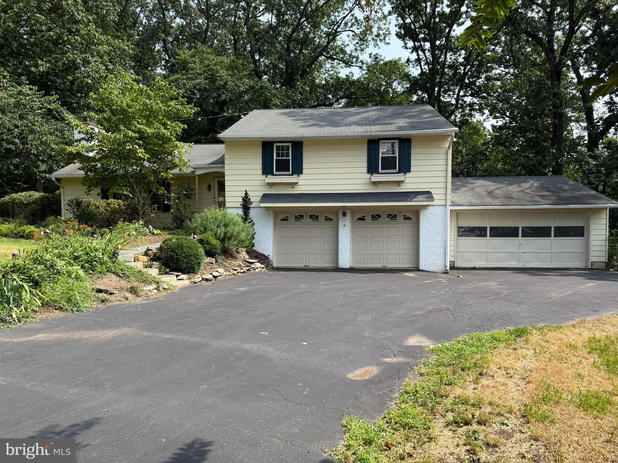 Berwyn, Pennsylvania 19312, United States, 3 Bedrooms Bedrooms, ,3 BathroomsBathrooms,Residential,Active,186435