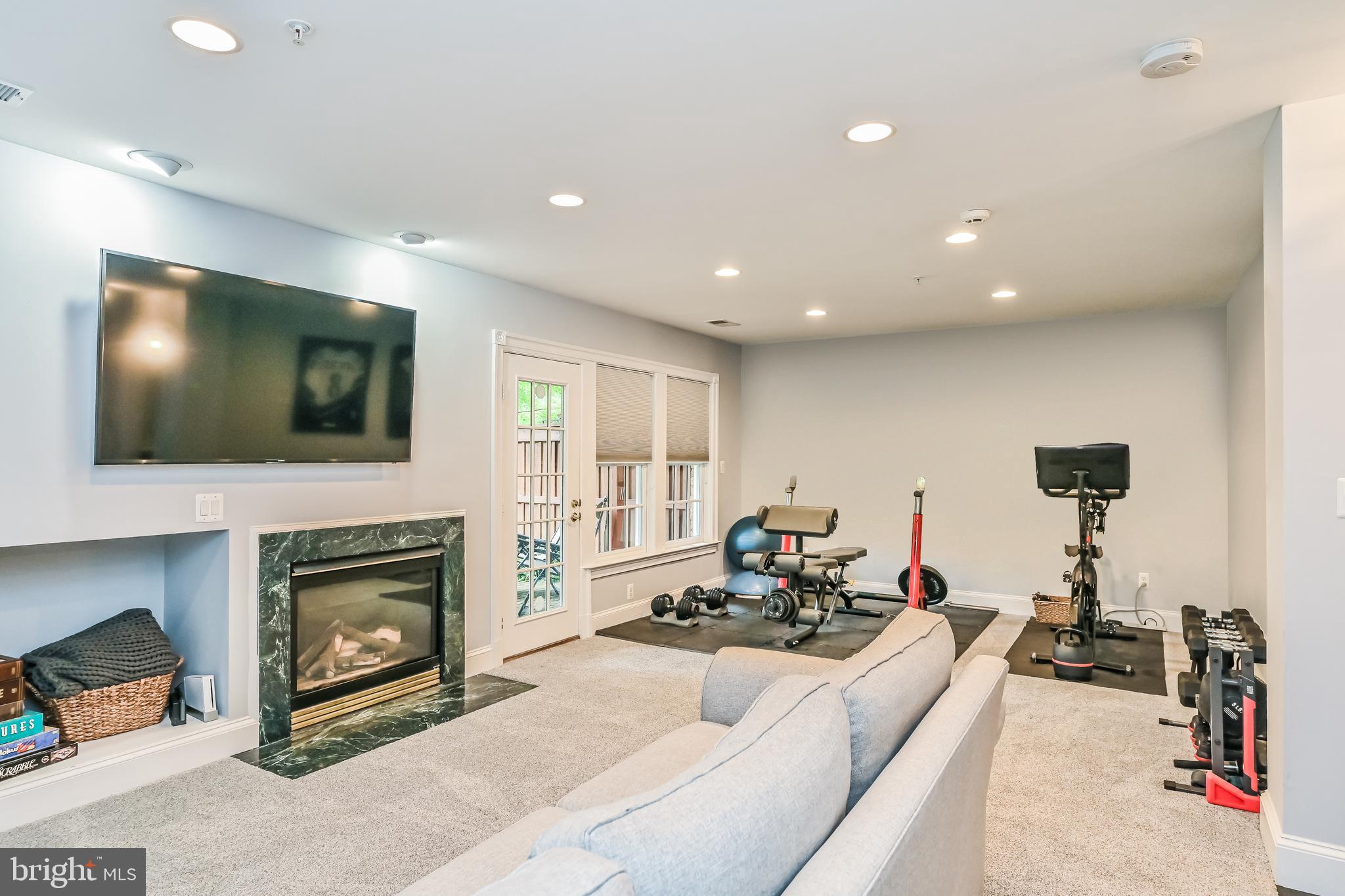 CEDAR LANE - Residential