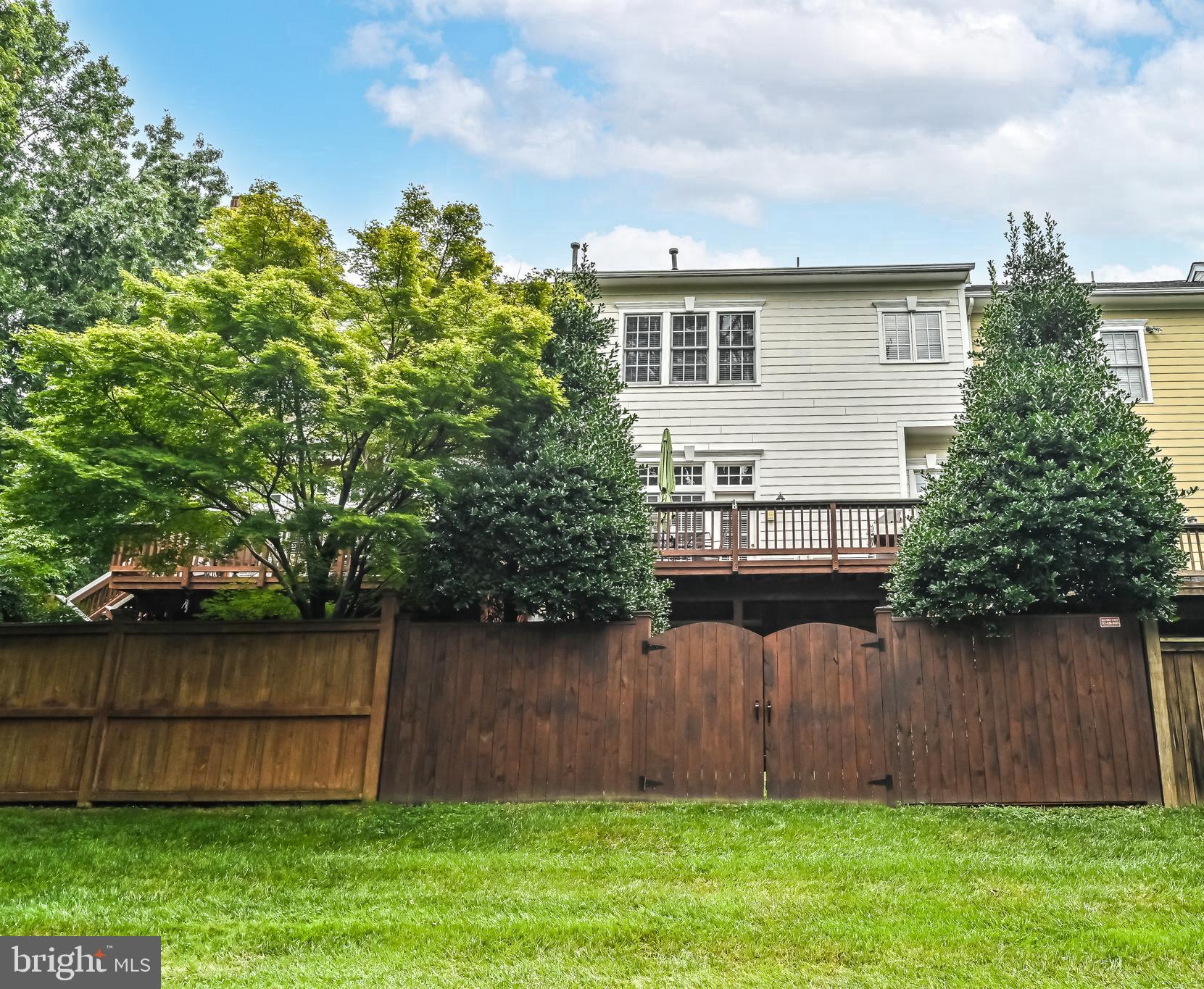 CEDAR LANE - Residential