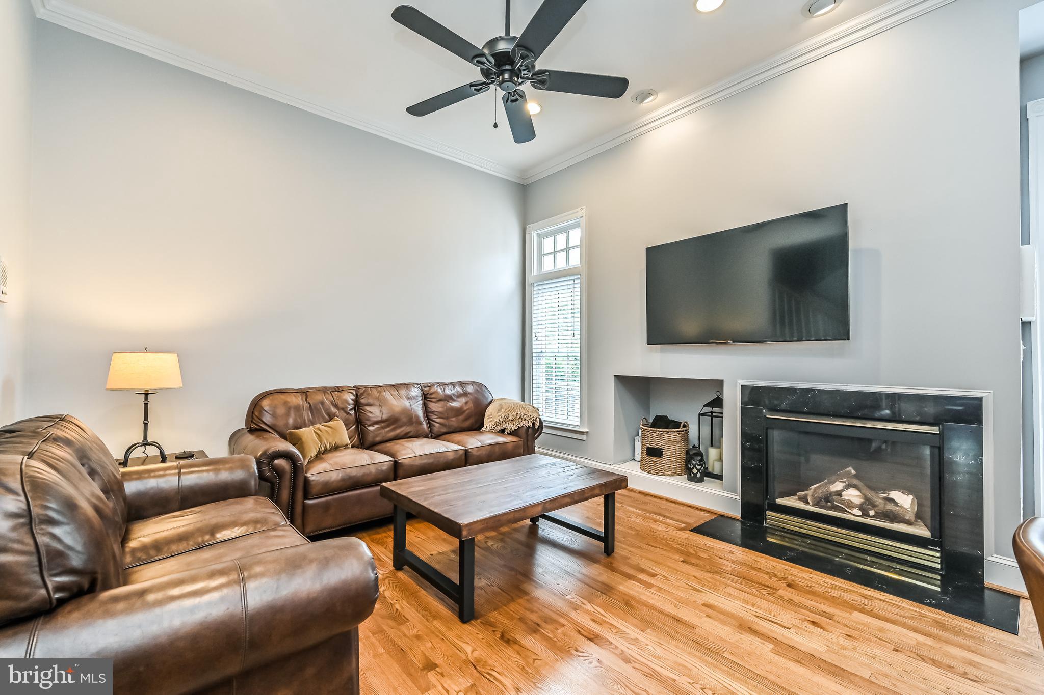 CEDAR LANE - Residential