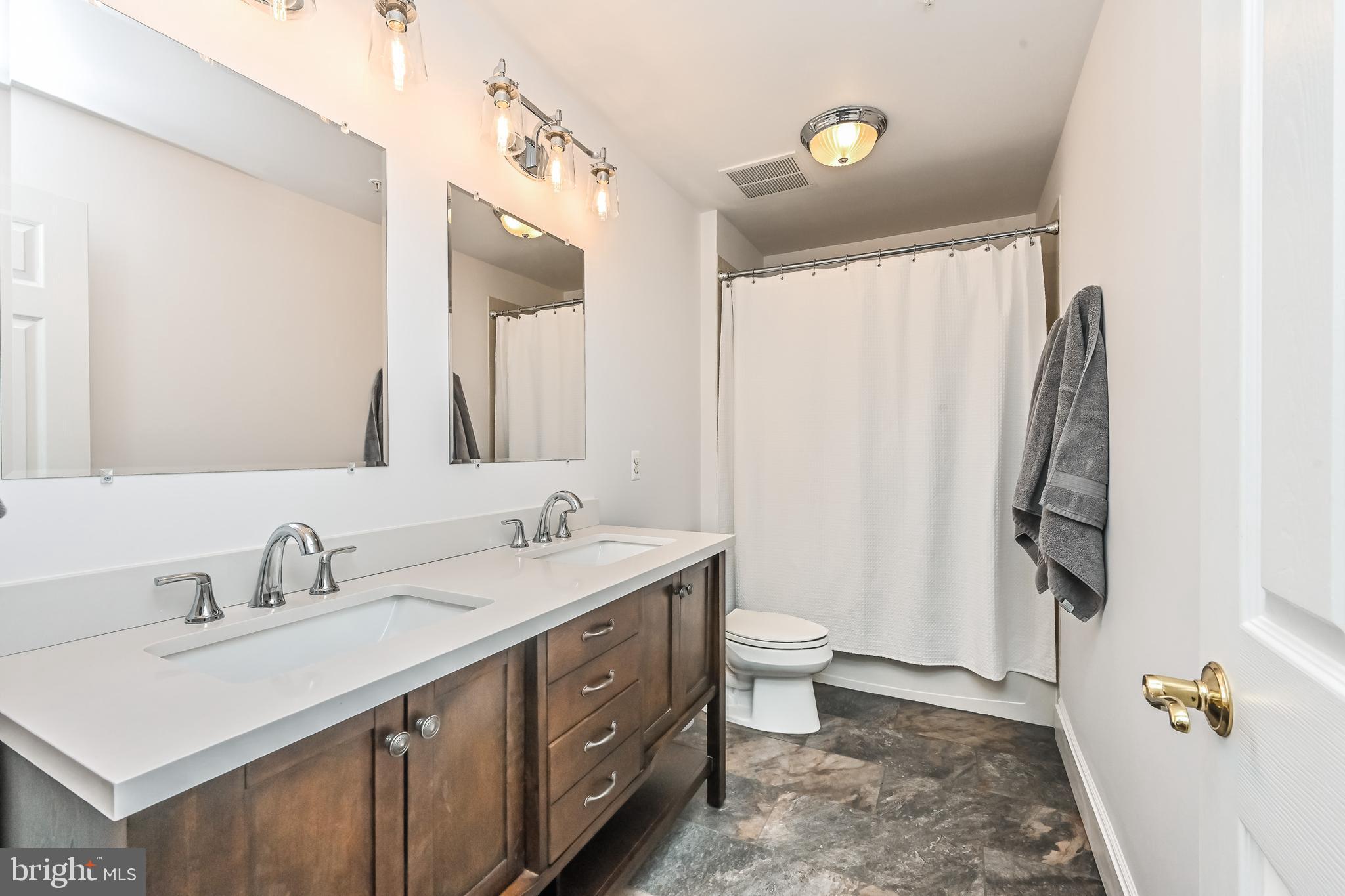 CEDAR LANE - Residential