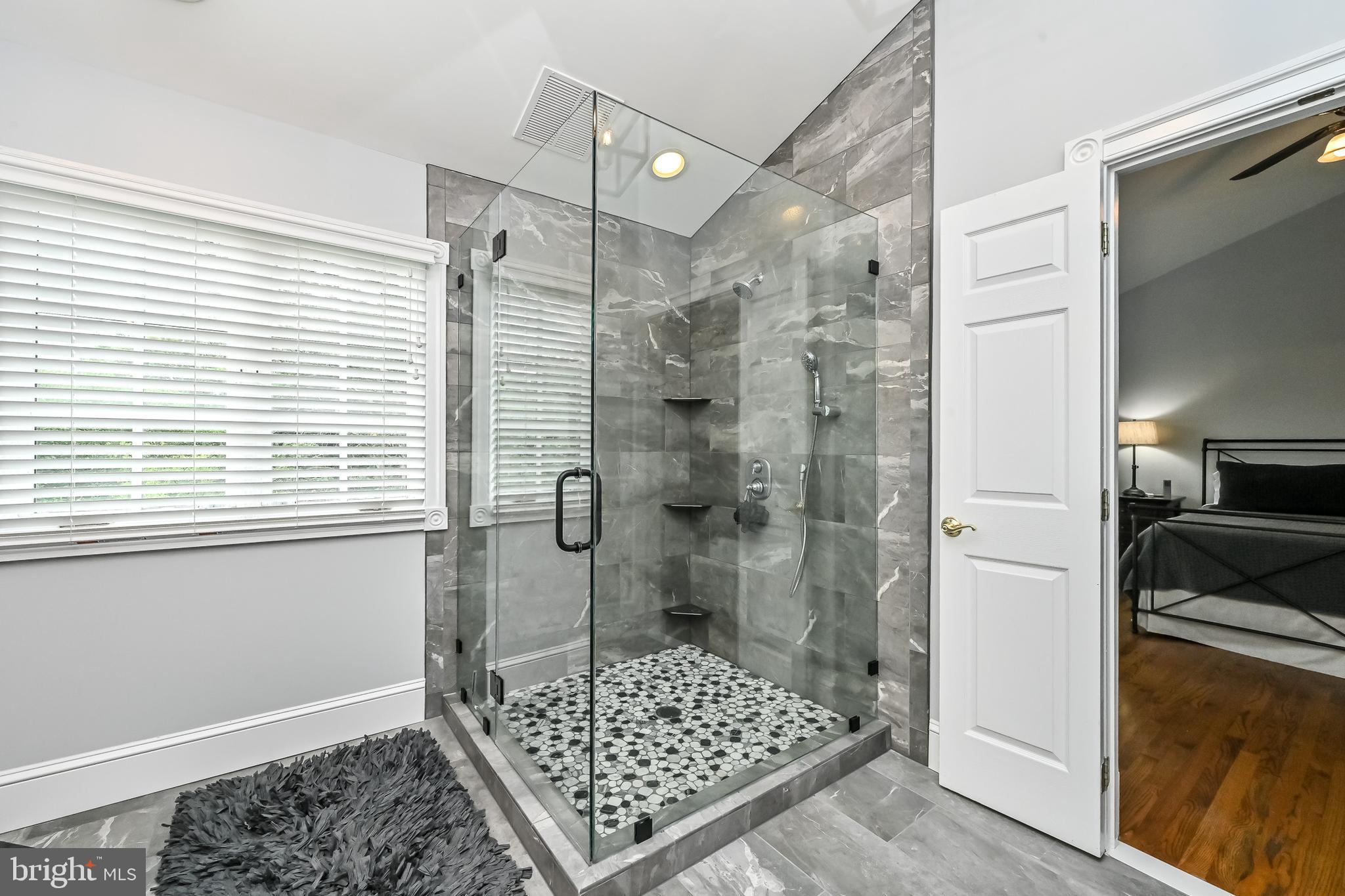 CEDAR LANE - Residential