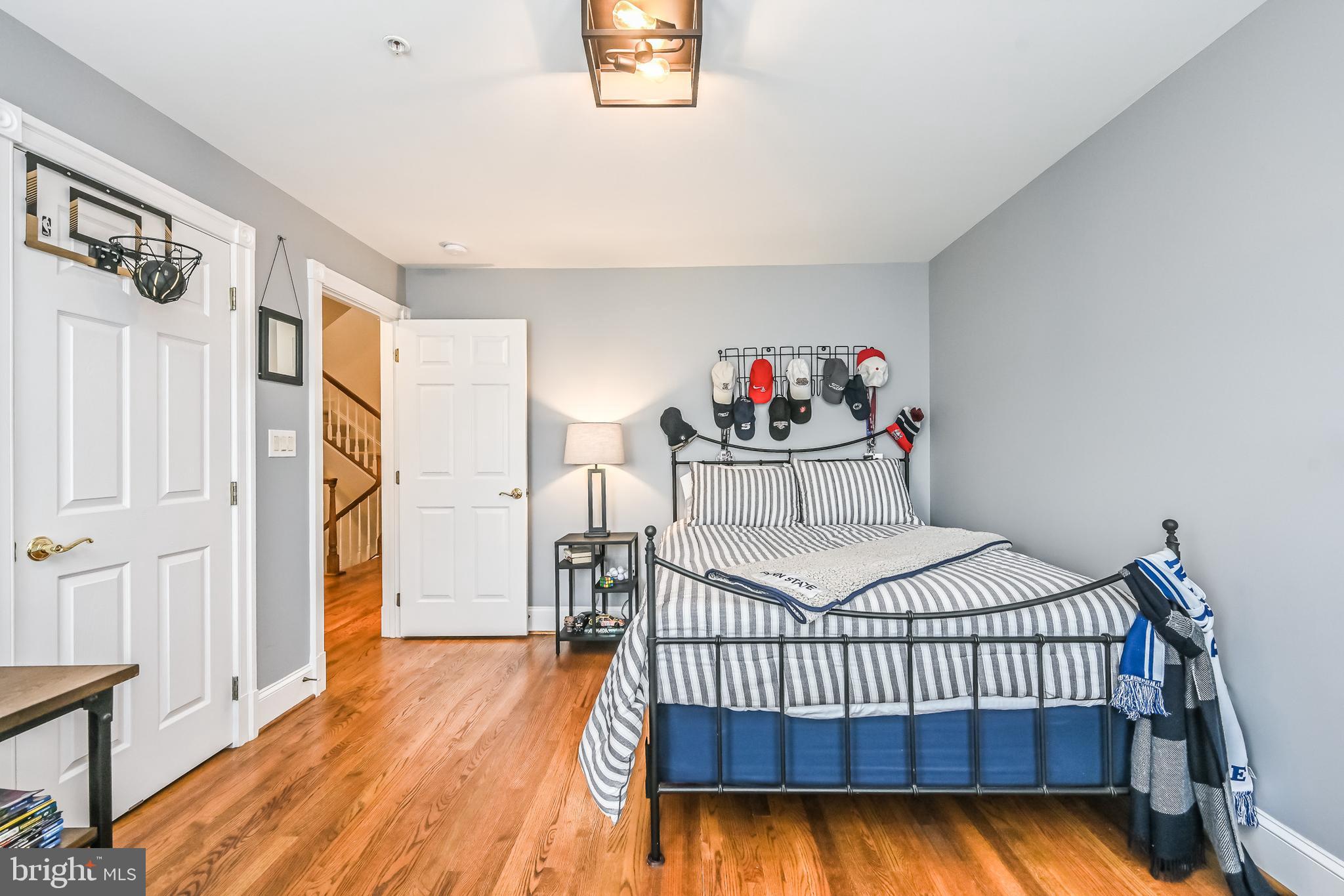 CEDAR LANE - Residential