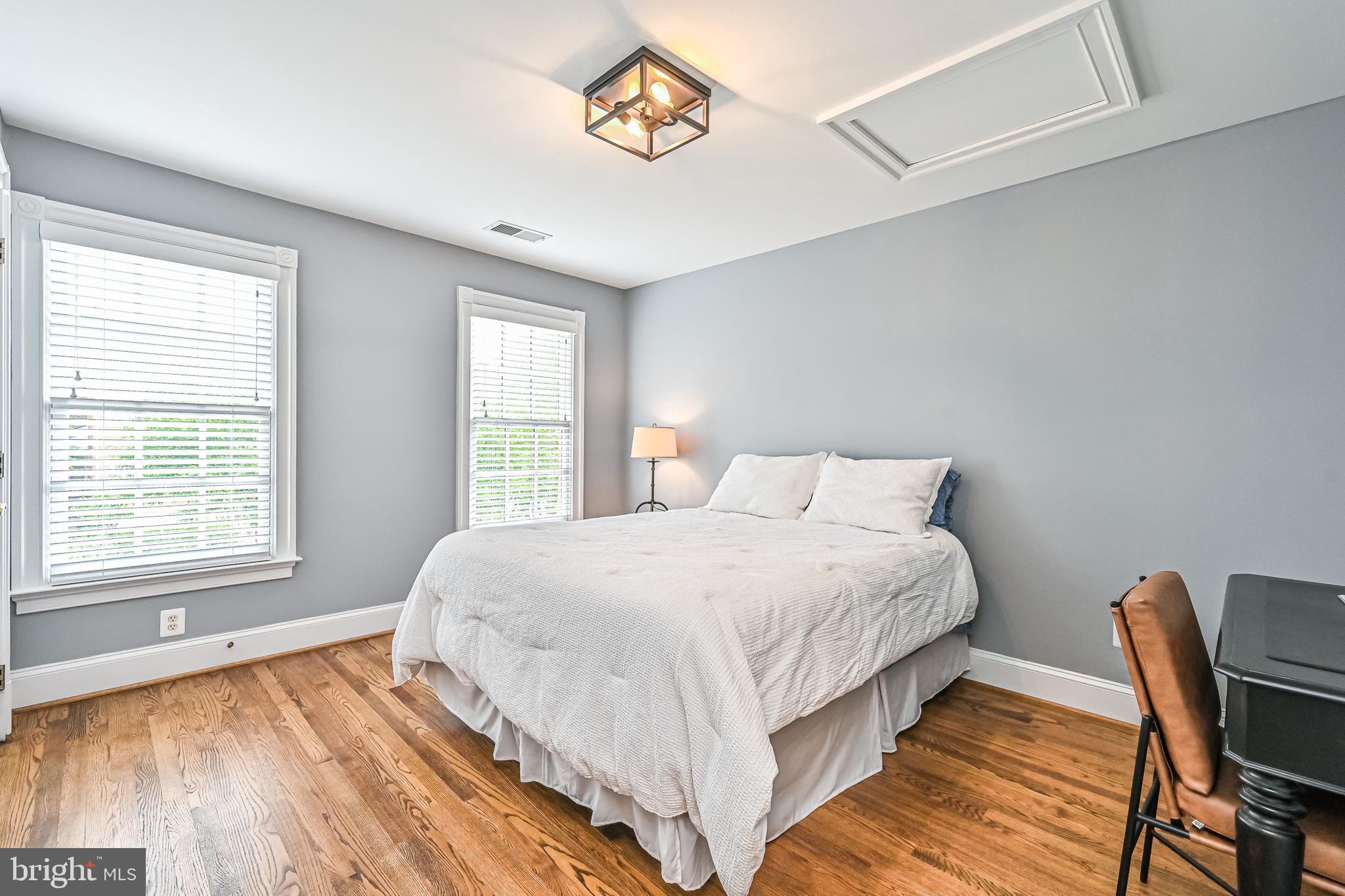 CEDAR LANE - Residential