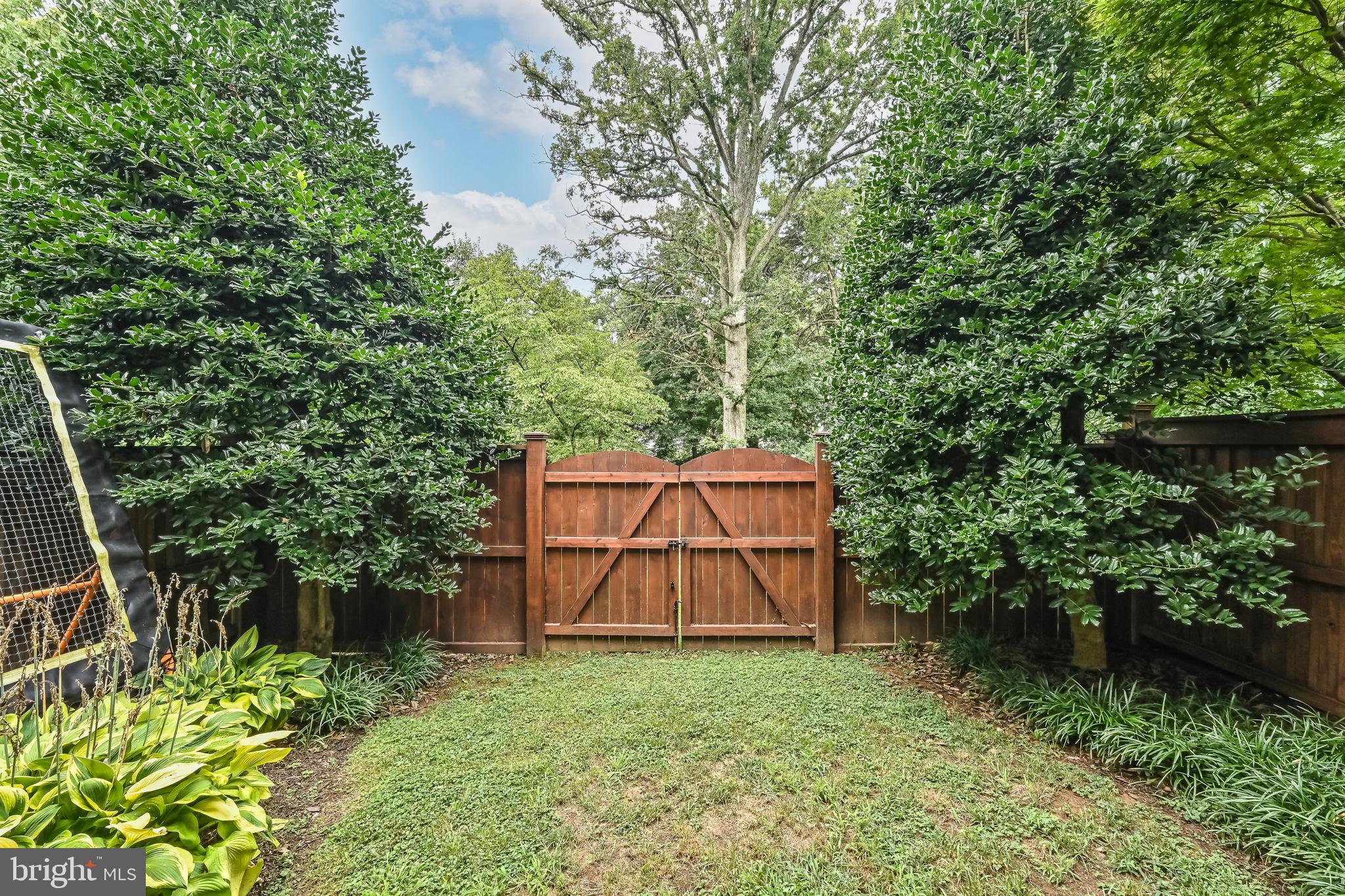 CEDAR LANE - Residential