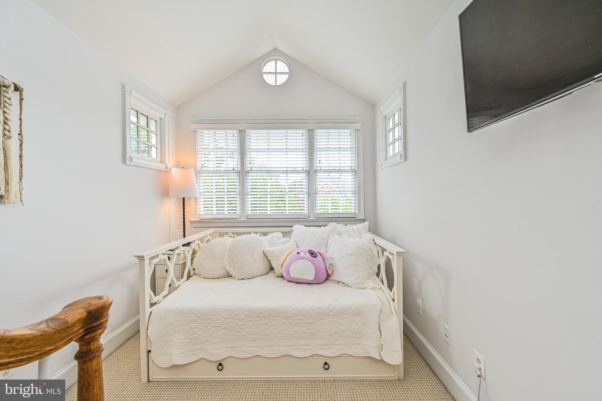 CEDAR LANE - Residential