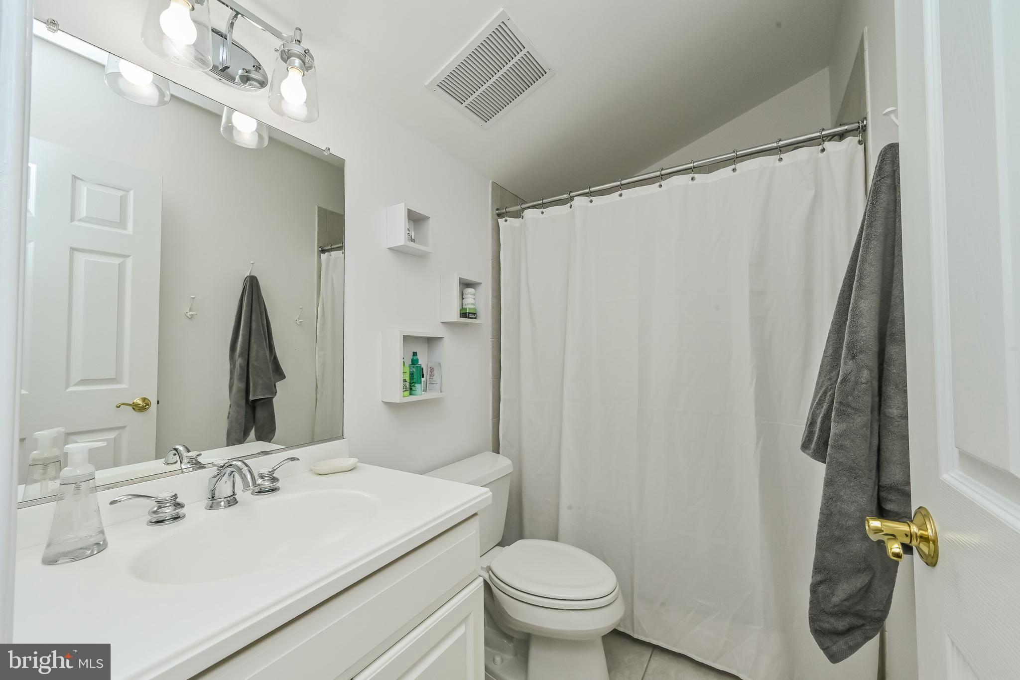 CEDAR LANE - Residential