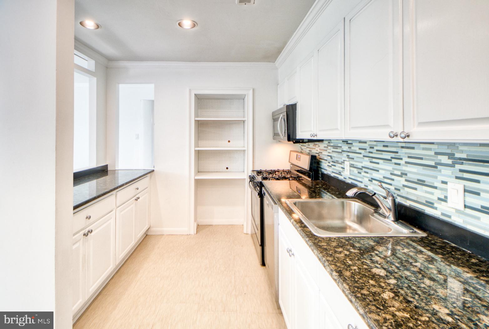 SAXONY SQUARE - Residential