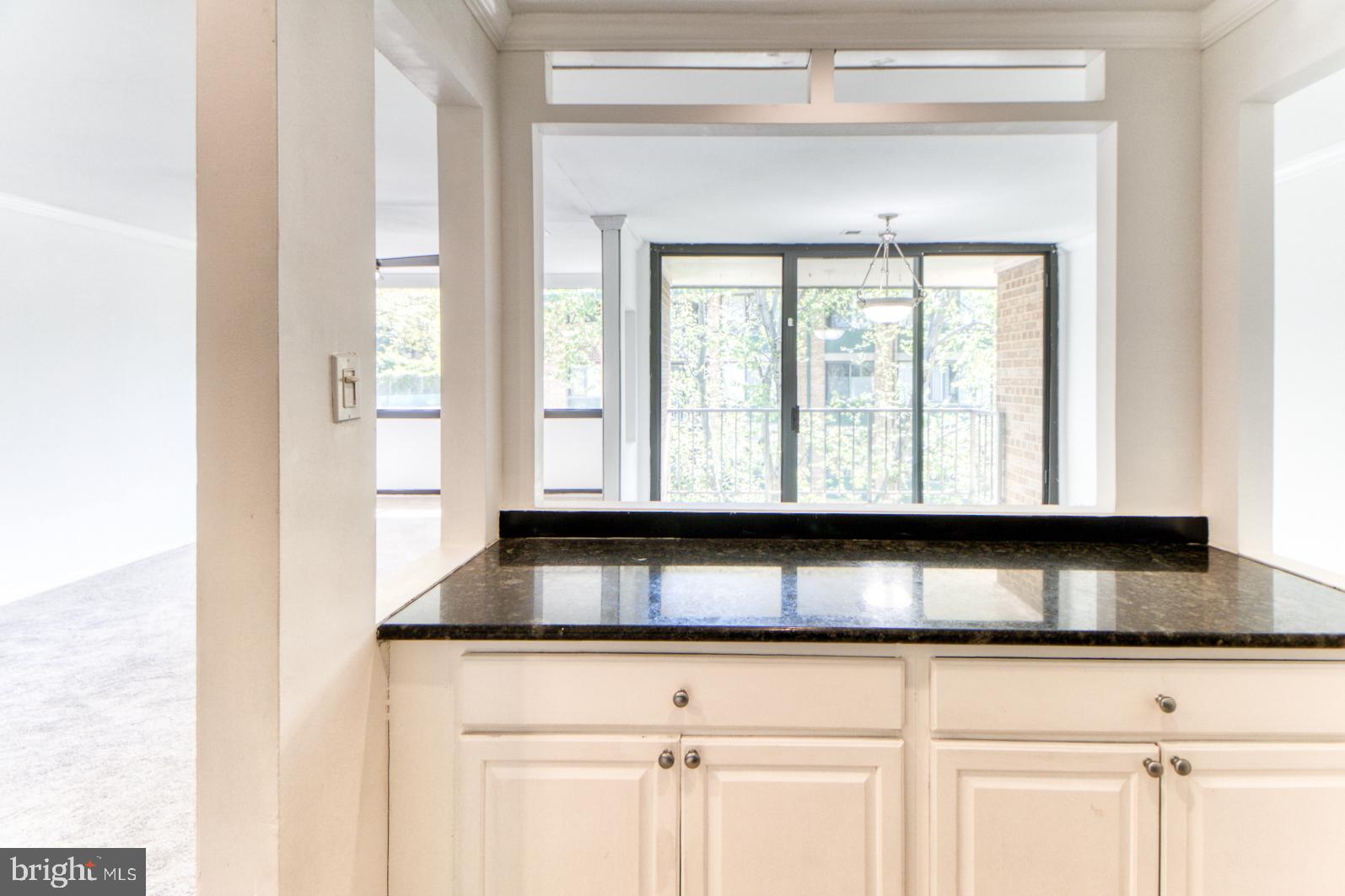 SAXONY SQUARE - Residential