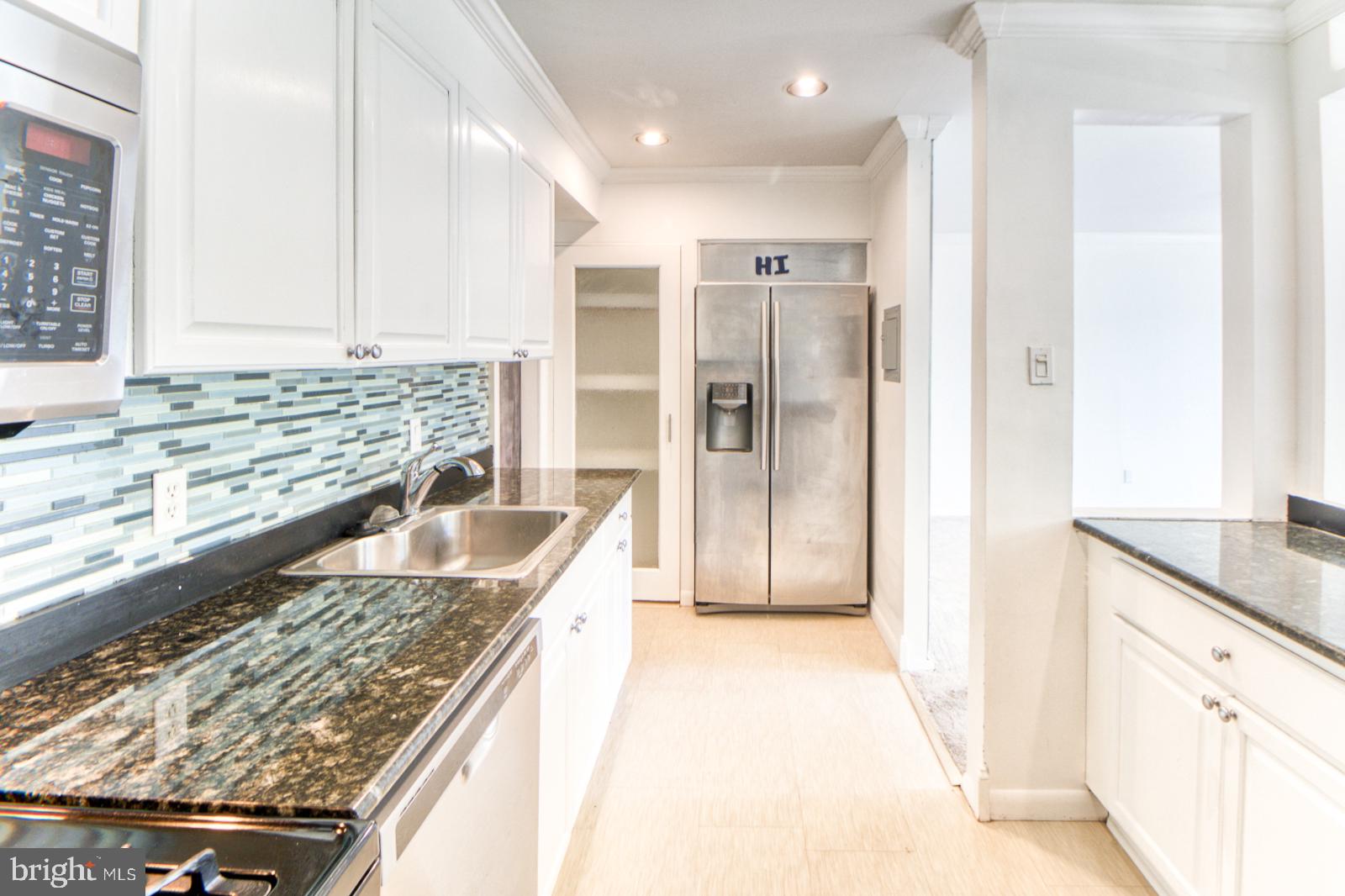 SAXONY SQUARE - Residential